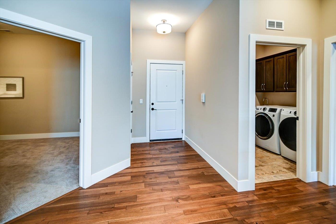 1801 Opus Lane 103