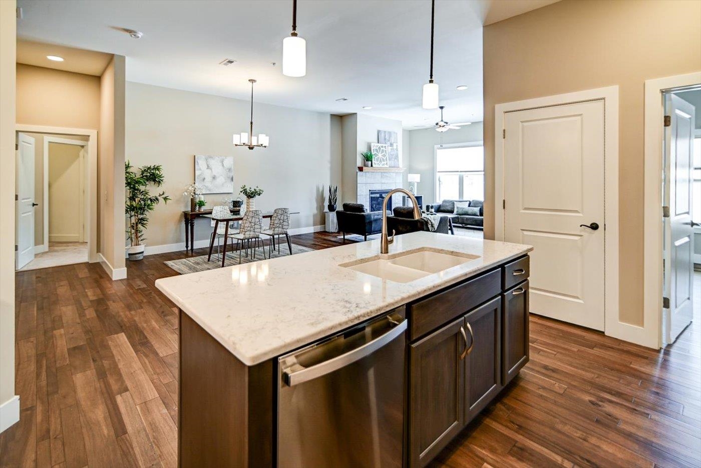 1801 Opus Lane 103