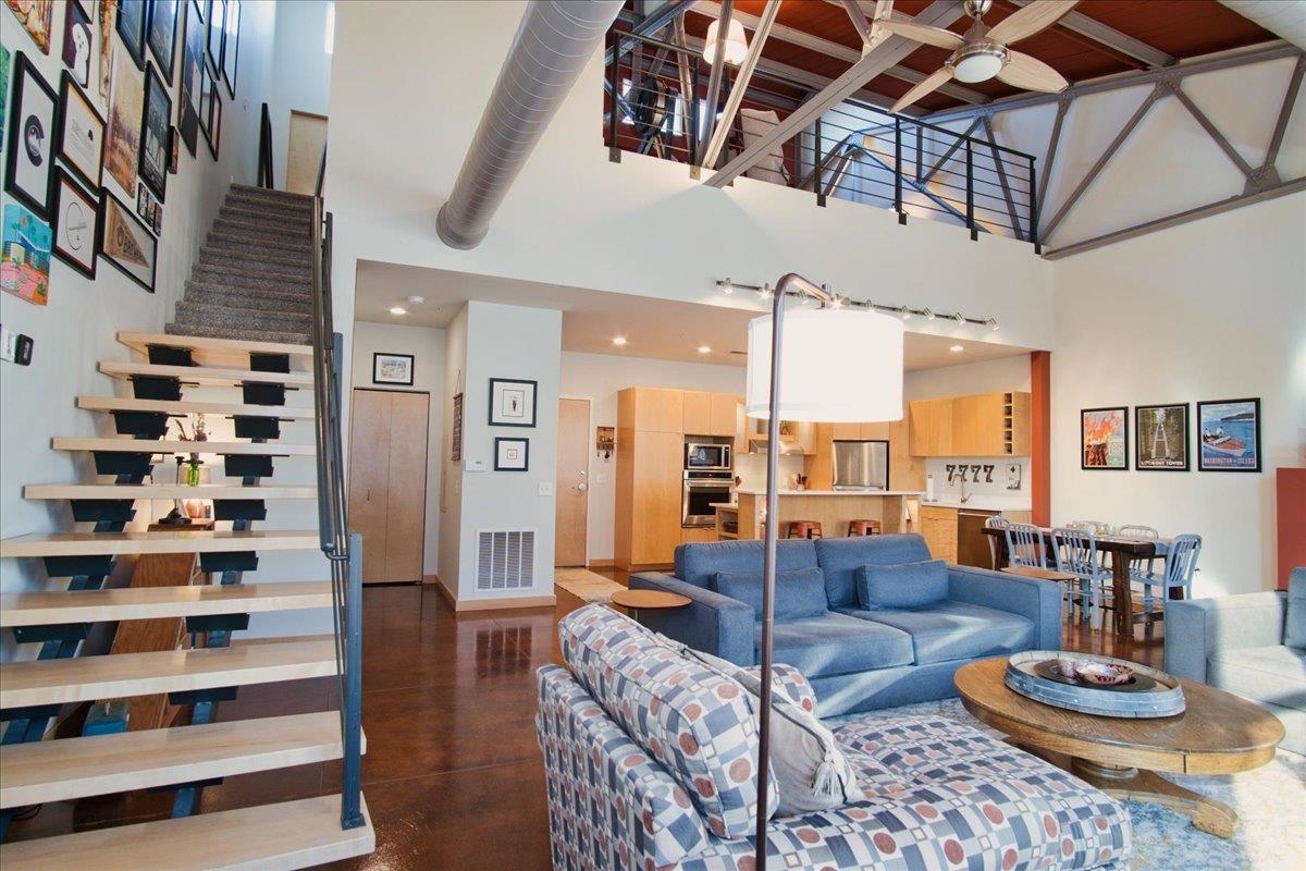 7777 Elmwood Avenue Unit: 204