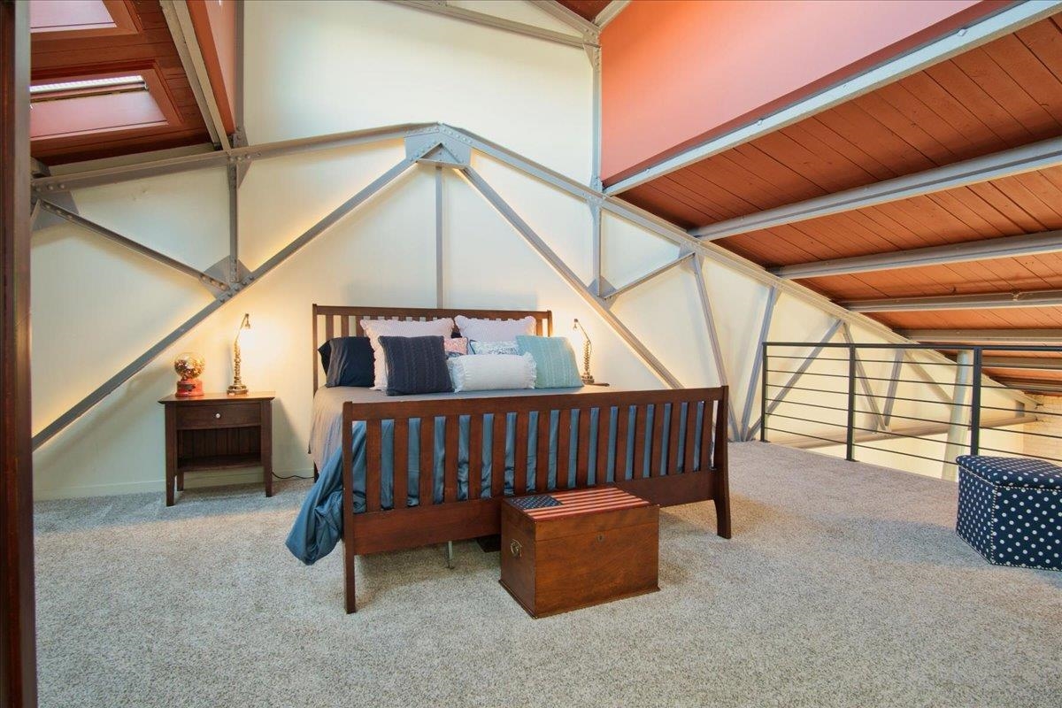 7777 Elmwood Avenue Unit: 204