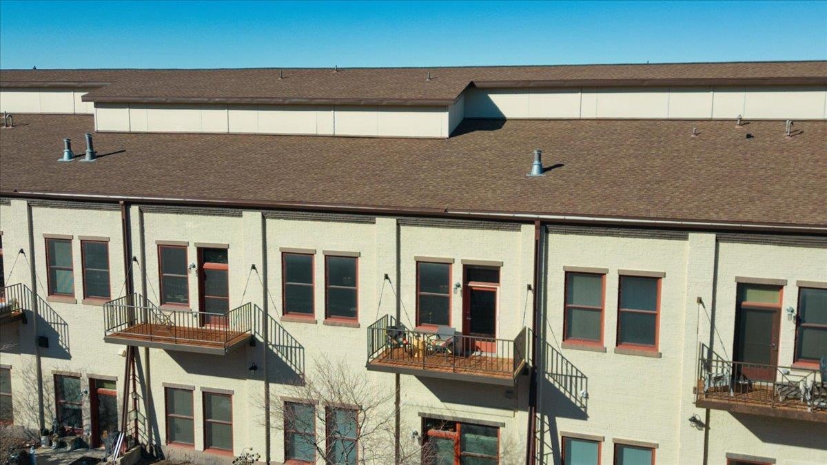 7777 Elmwood Avenue Unit: 204
