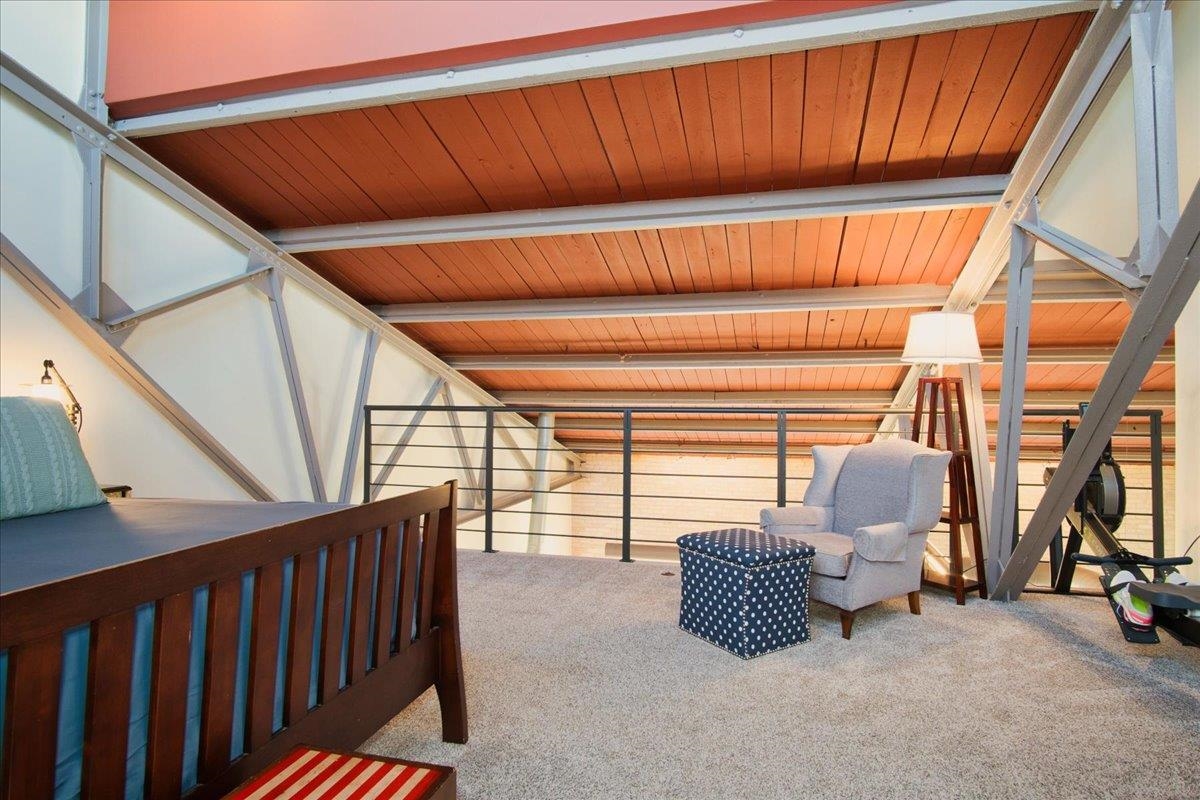 7777 Elmwood Avenue Unit: 204