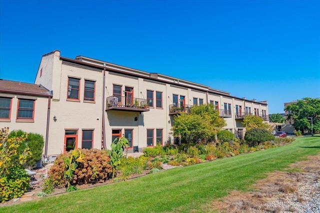 7777 Elmwood Avenue Unit: 204
