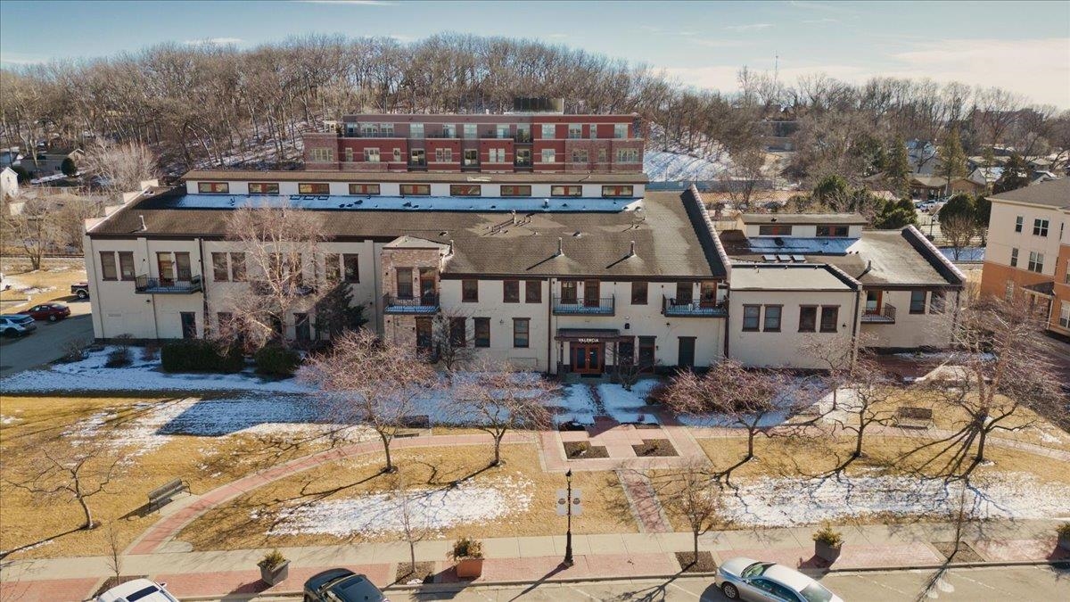 7777 Elmwood Avenue Unit: 204