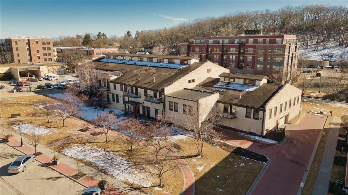 7777 Elmwood Avenue Unit: 204