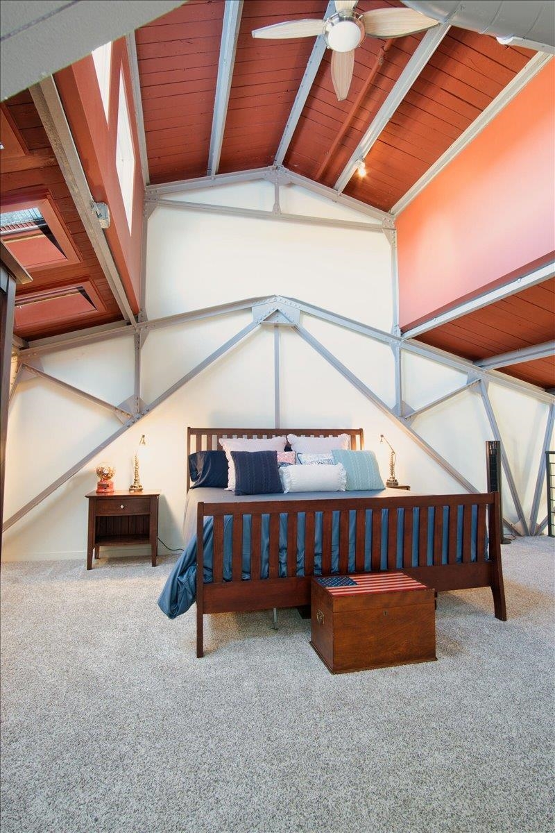 7777 Elmwood Avenue Unit: 204
