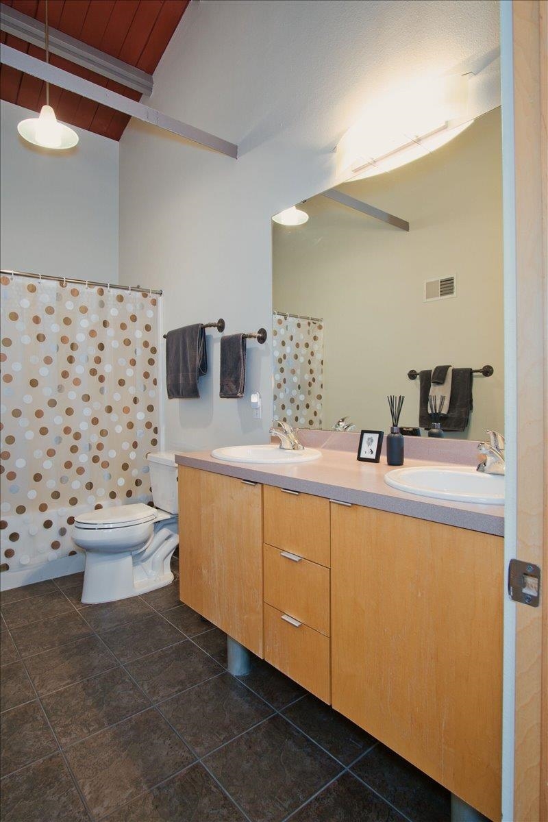 7777 Elmwood Avenue Unit: 204