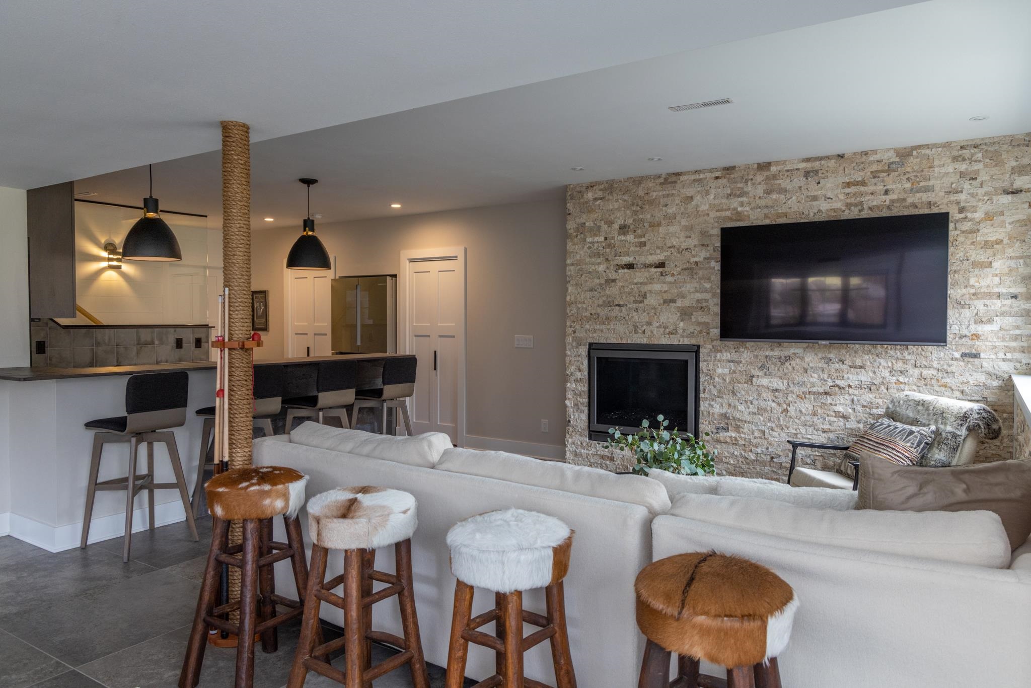 3951 Weatherwood Trail