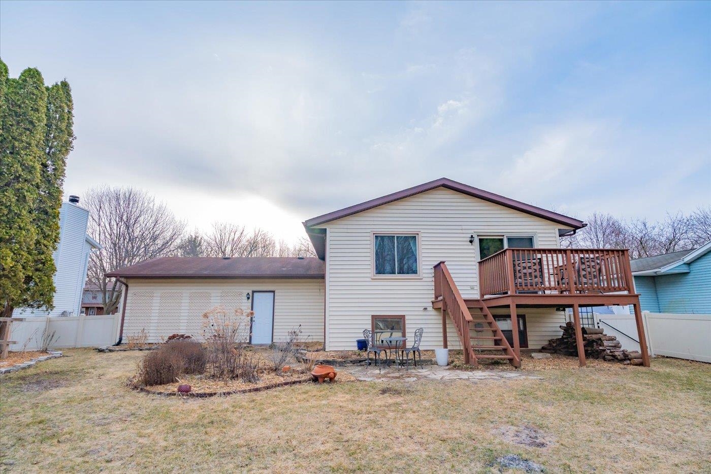 2914 Greenway Trail