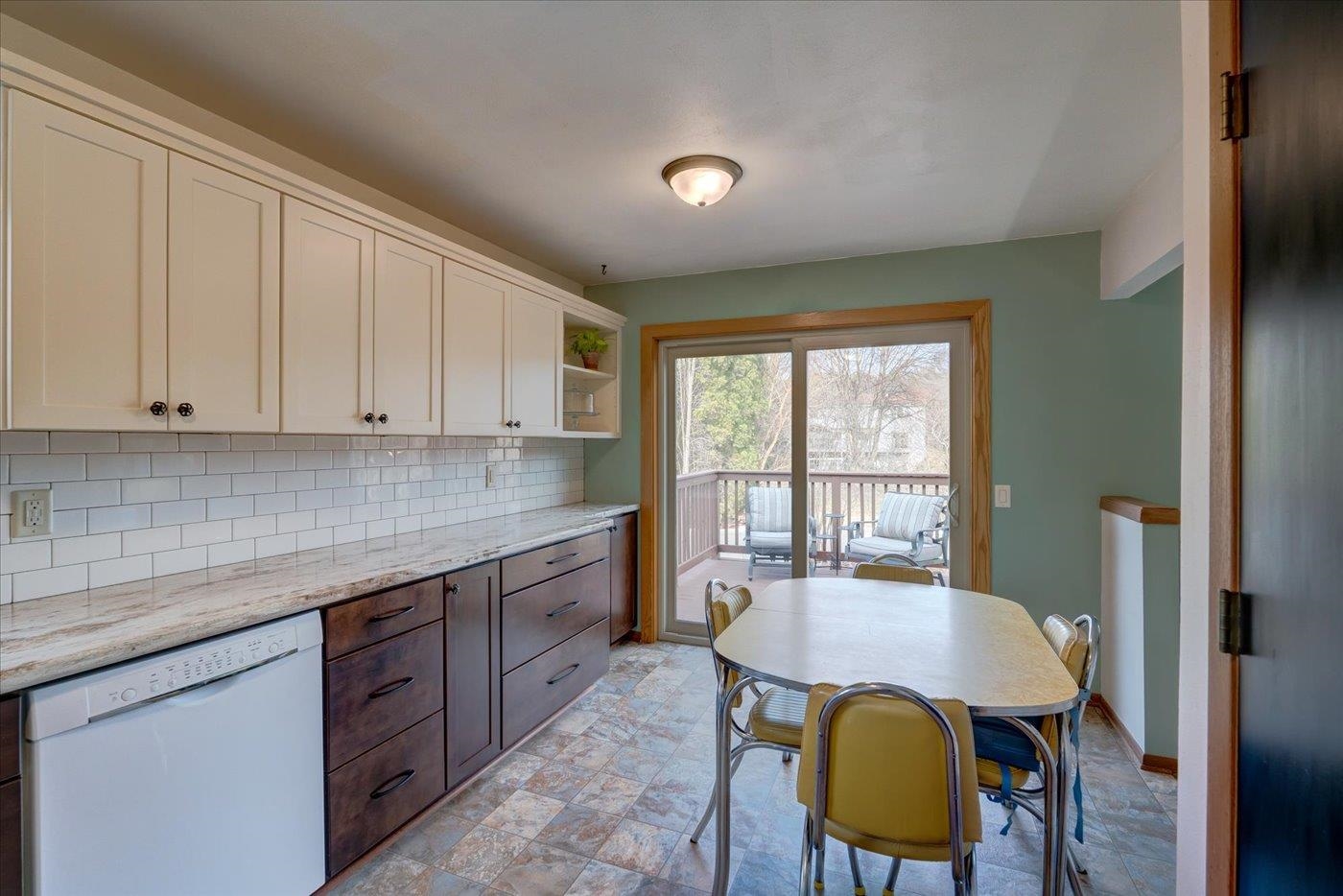 2914 Greenway Trail