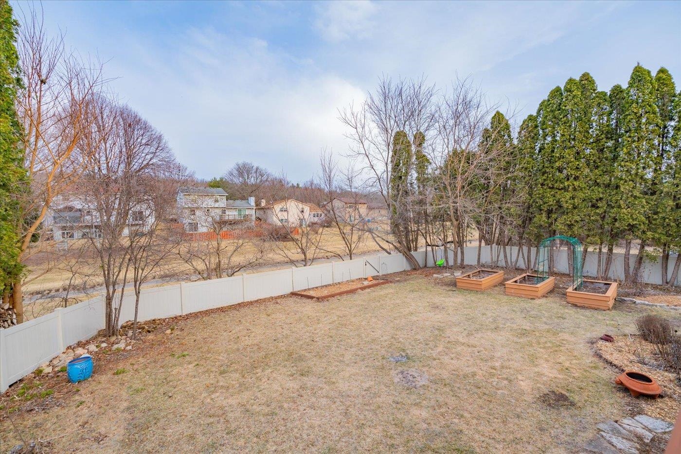 2914 Greenway Trail