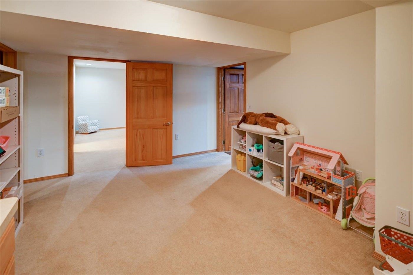 500 Prairieview Court