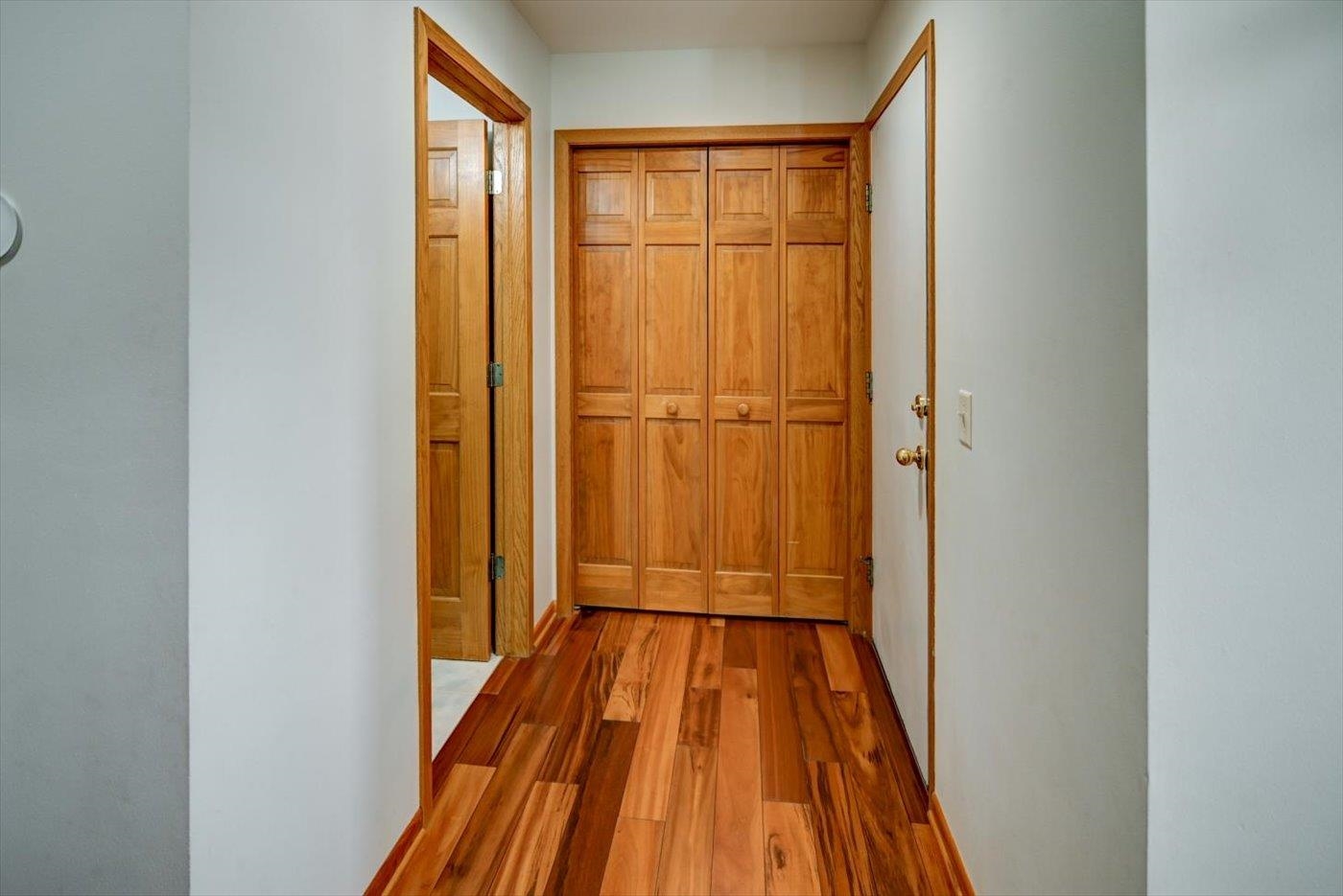 500 Prairieview Court