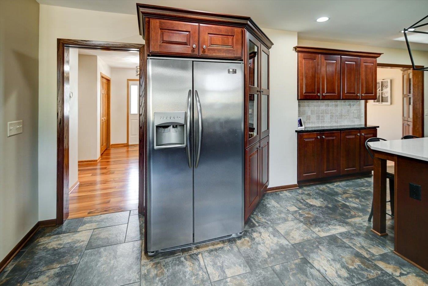 500 Prairieview Court