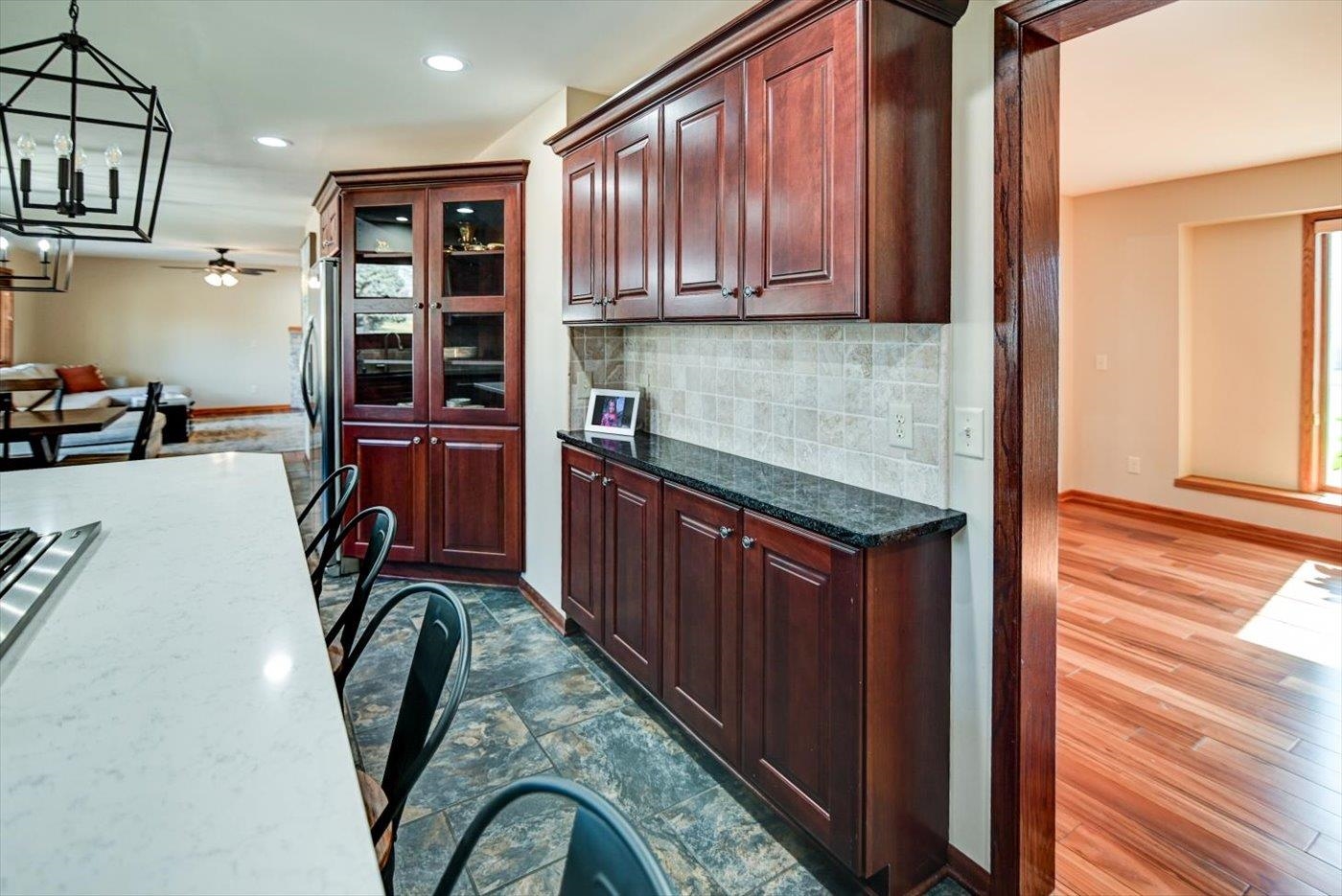 500 Prairieview Court