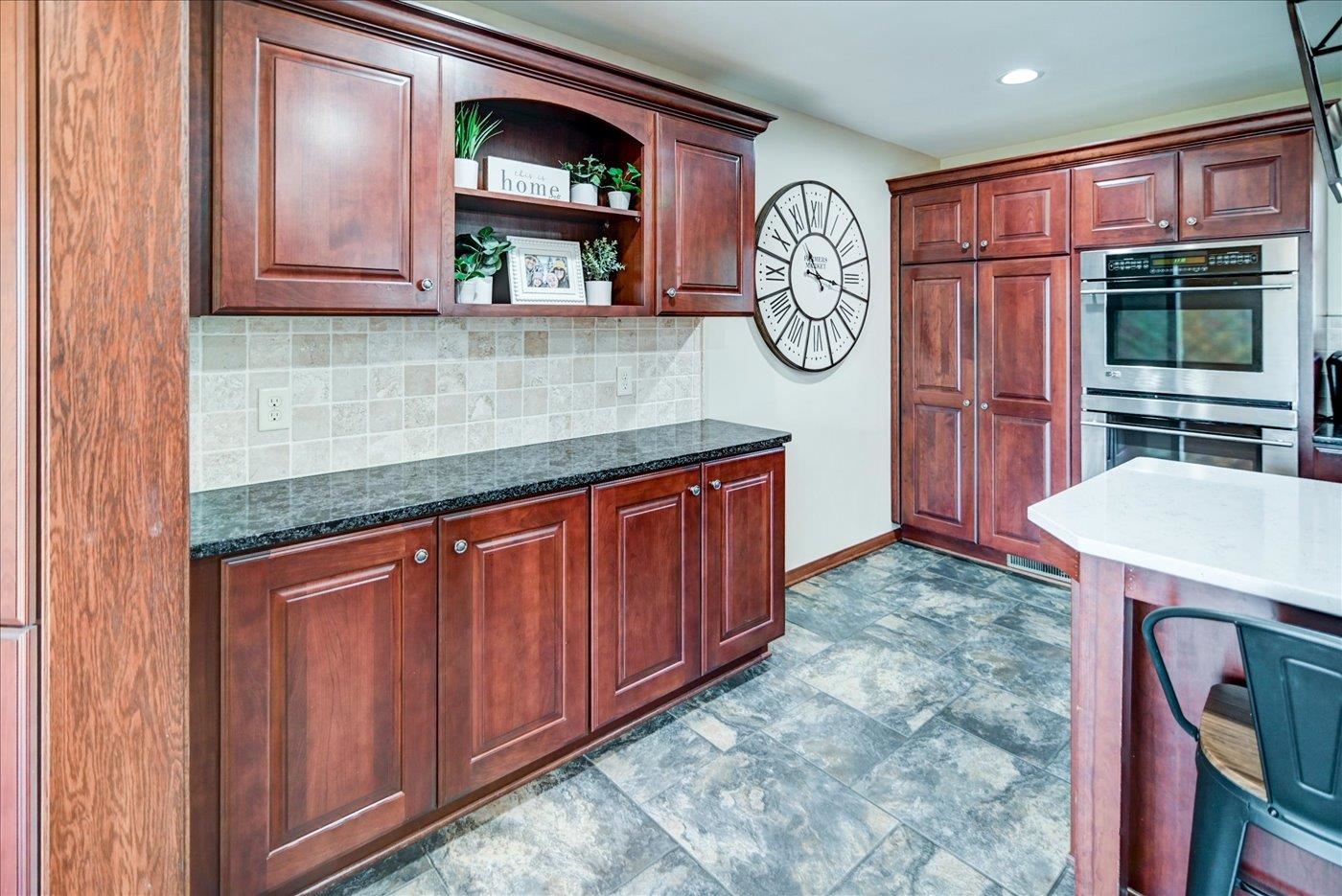 500 Prairieview Court