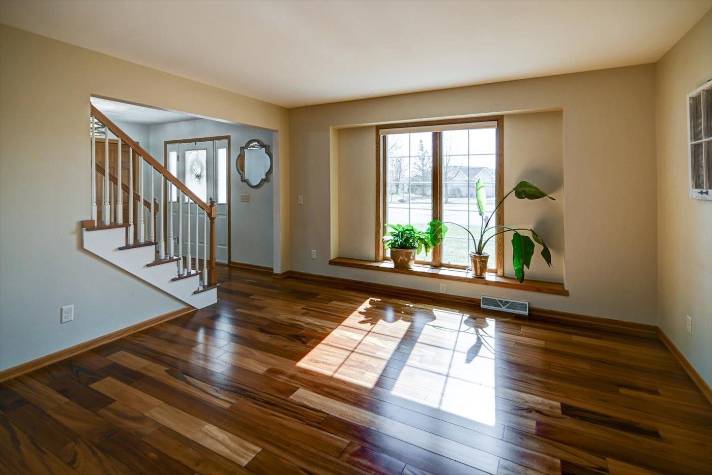 500 Prairieview Court