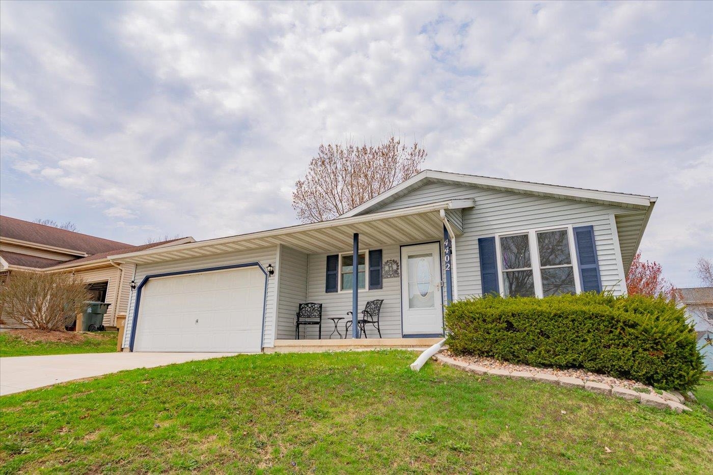 4402 Prairieview Drive