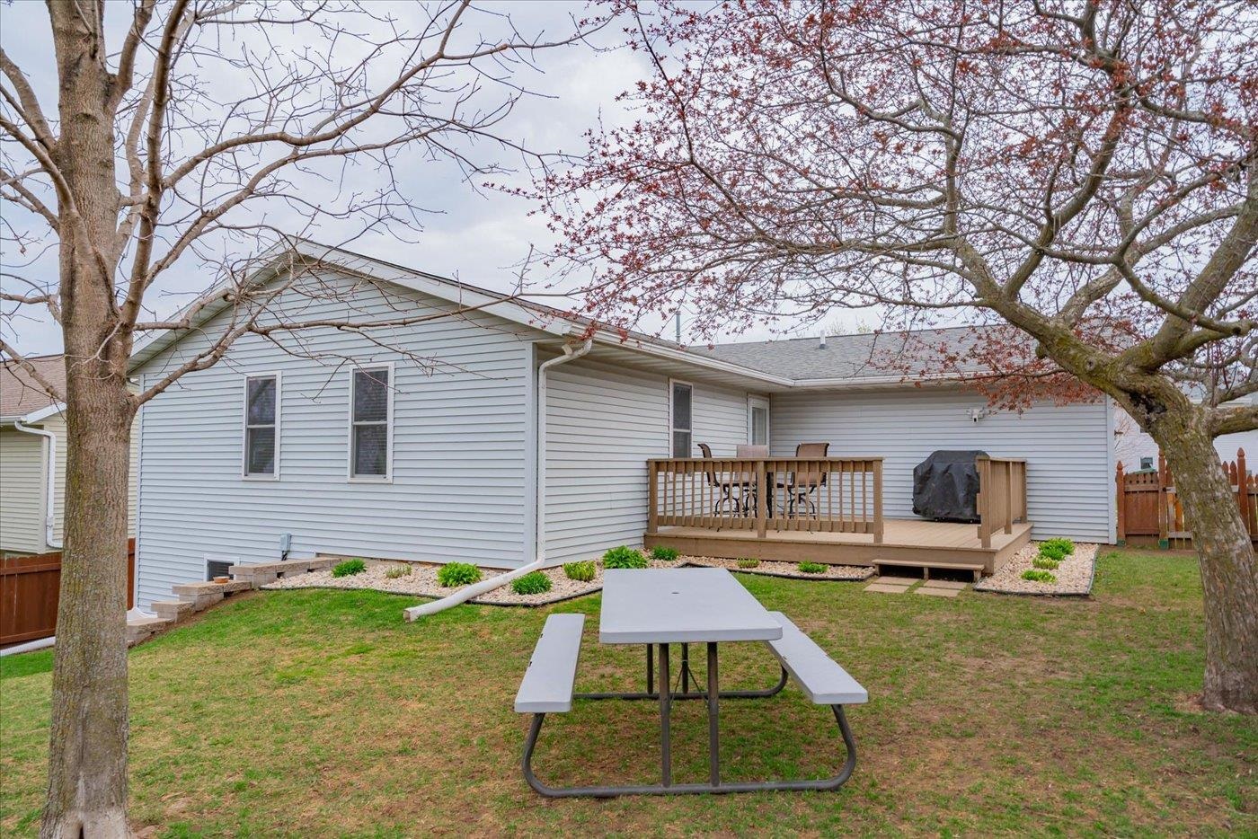 4402 Prairieview Drive