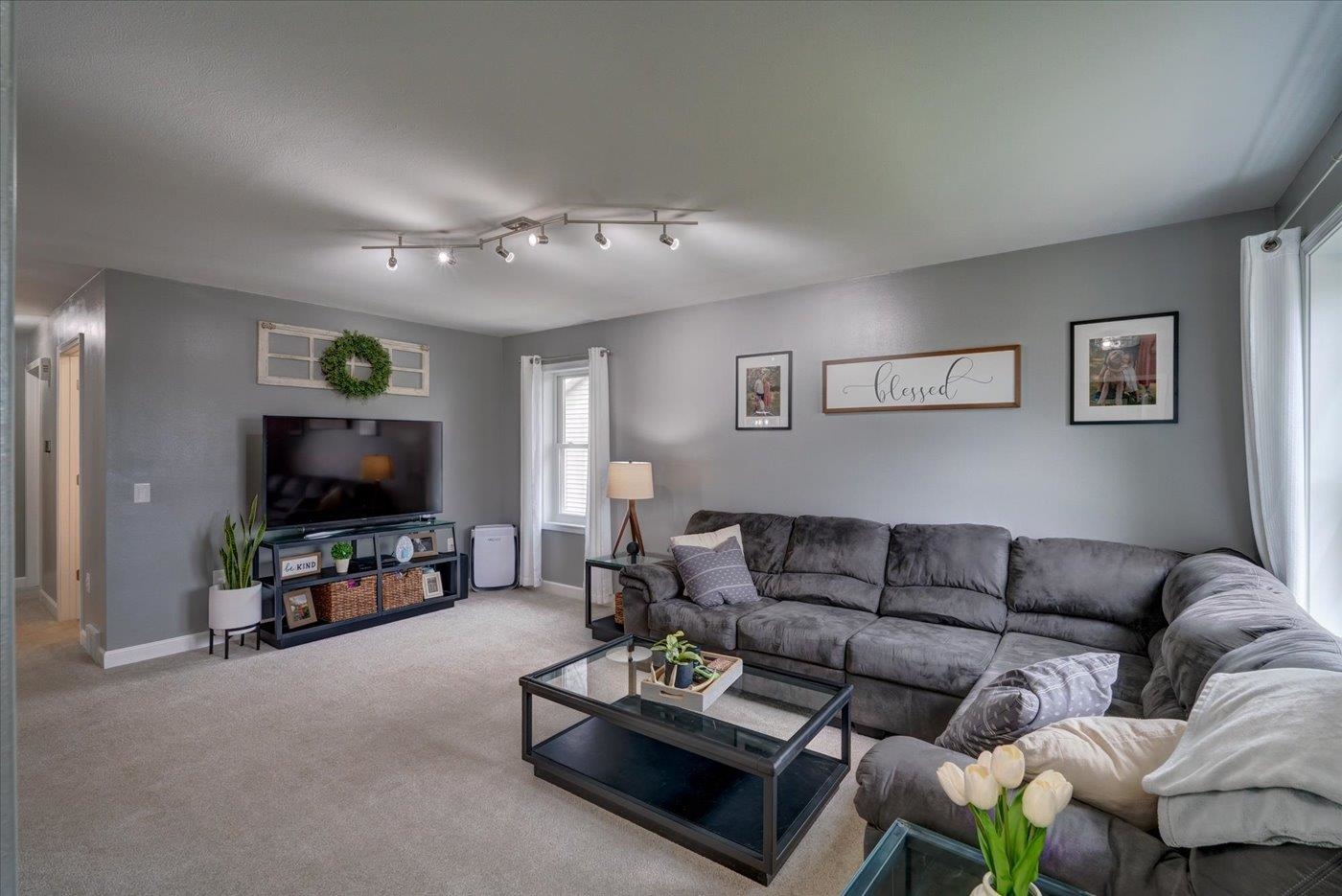 4402 Prairieview Drive