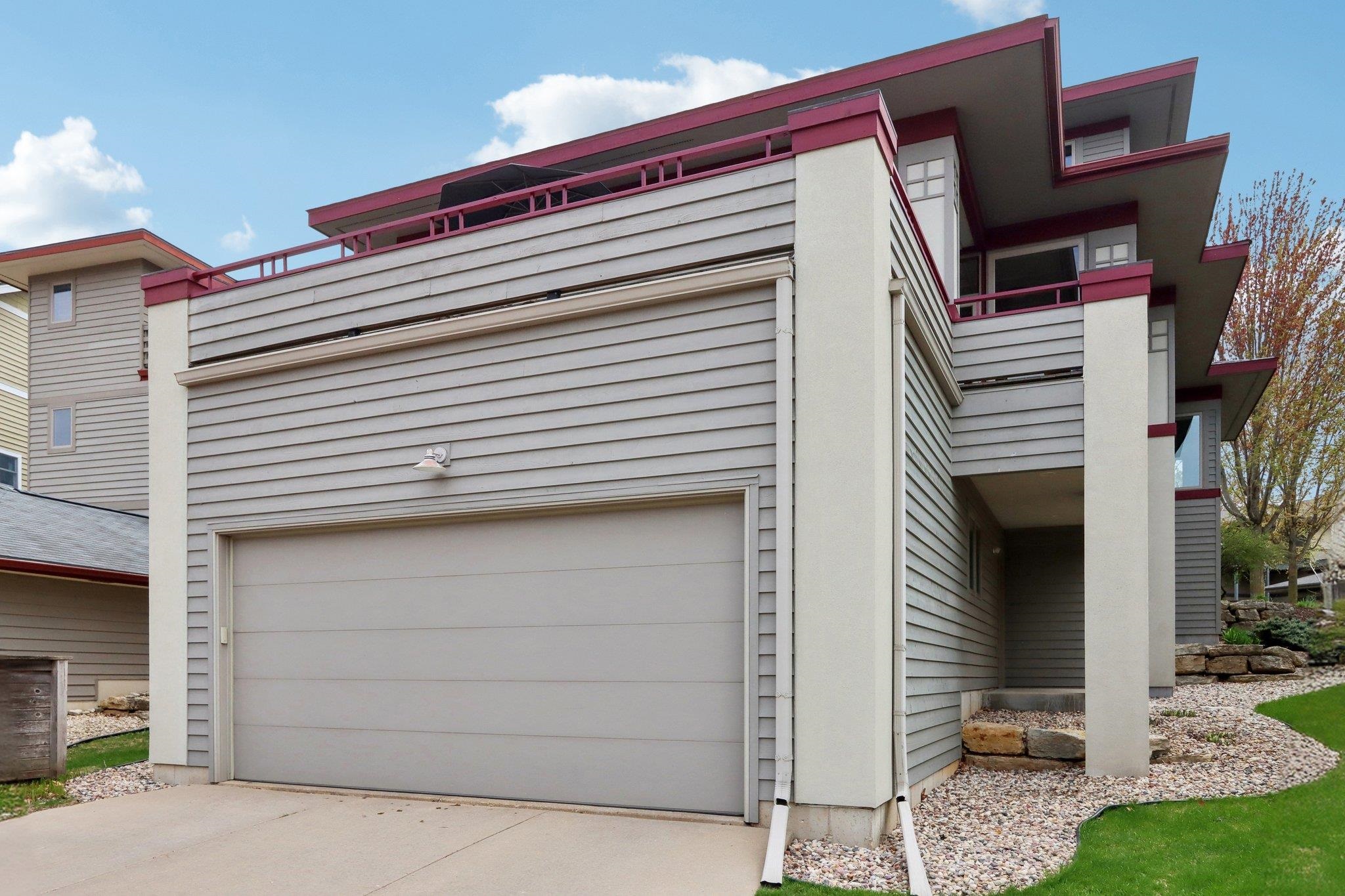 3422 John Muir Drive