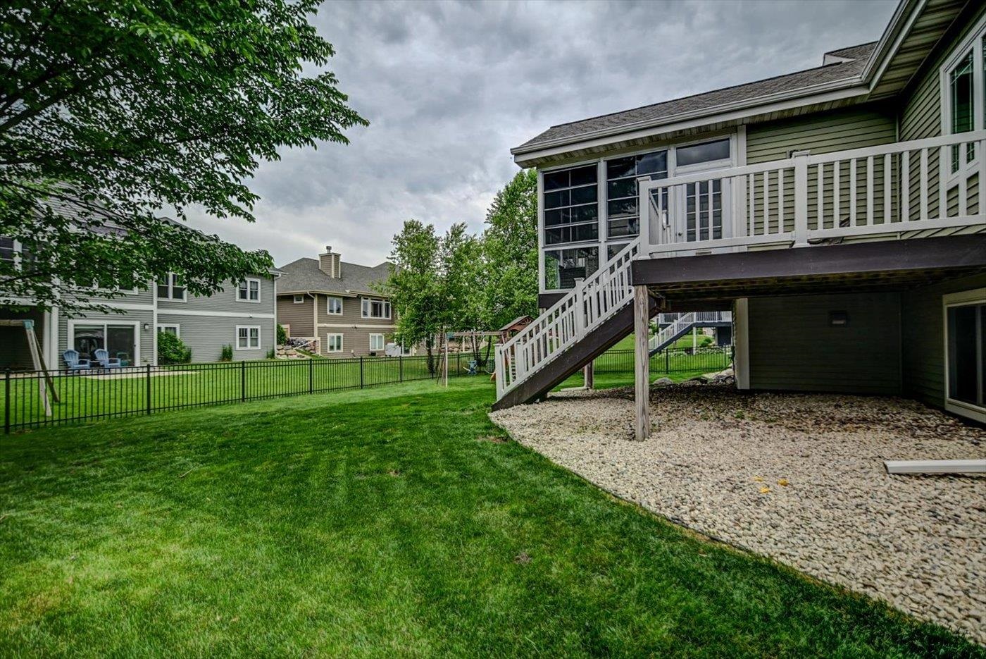 825 Richard Way