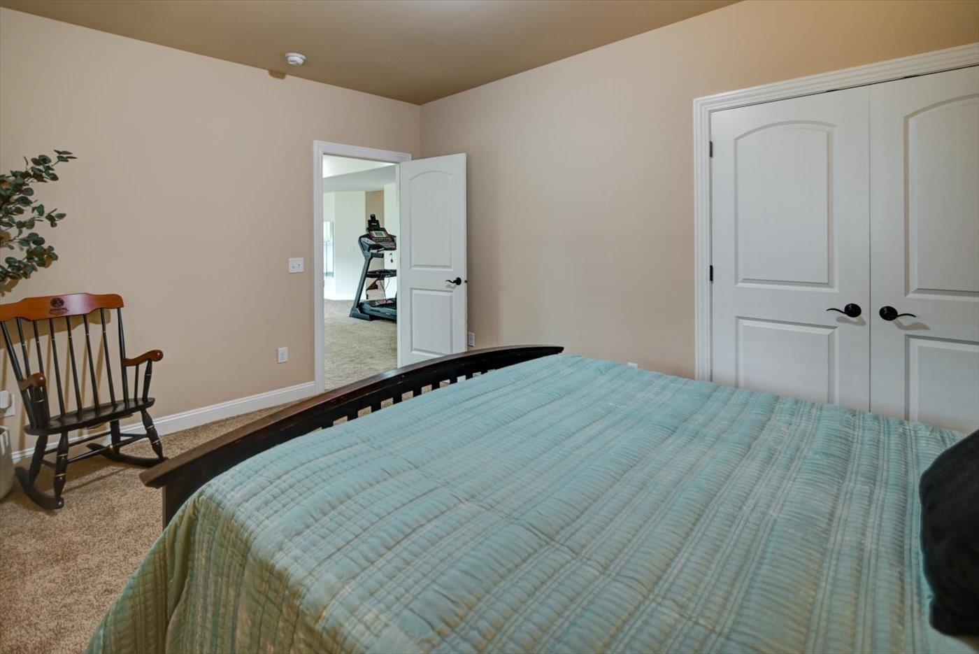 825 Richard Way