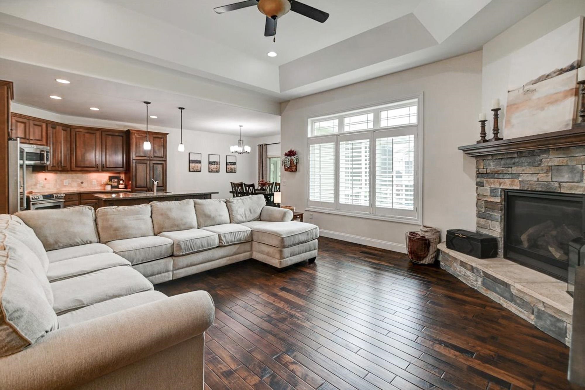 825 Richard Way