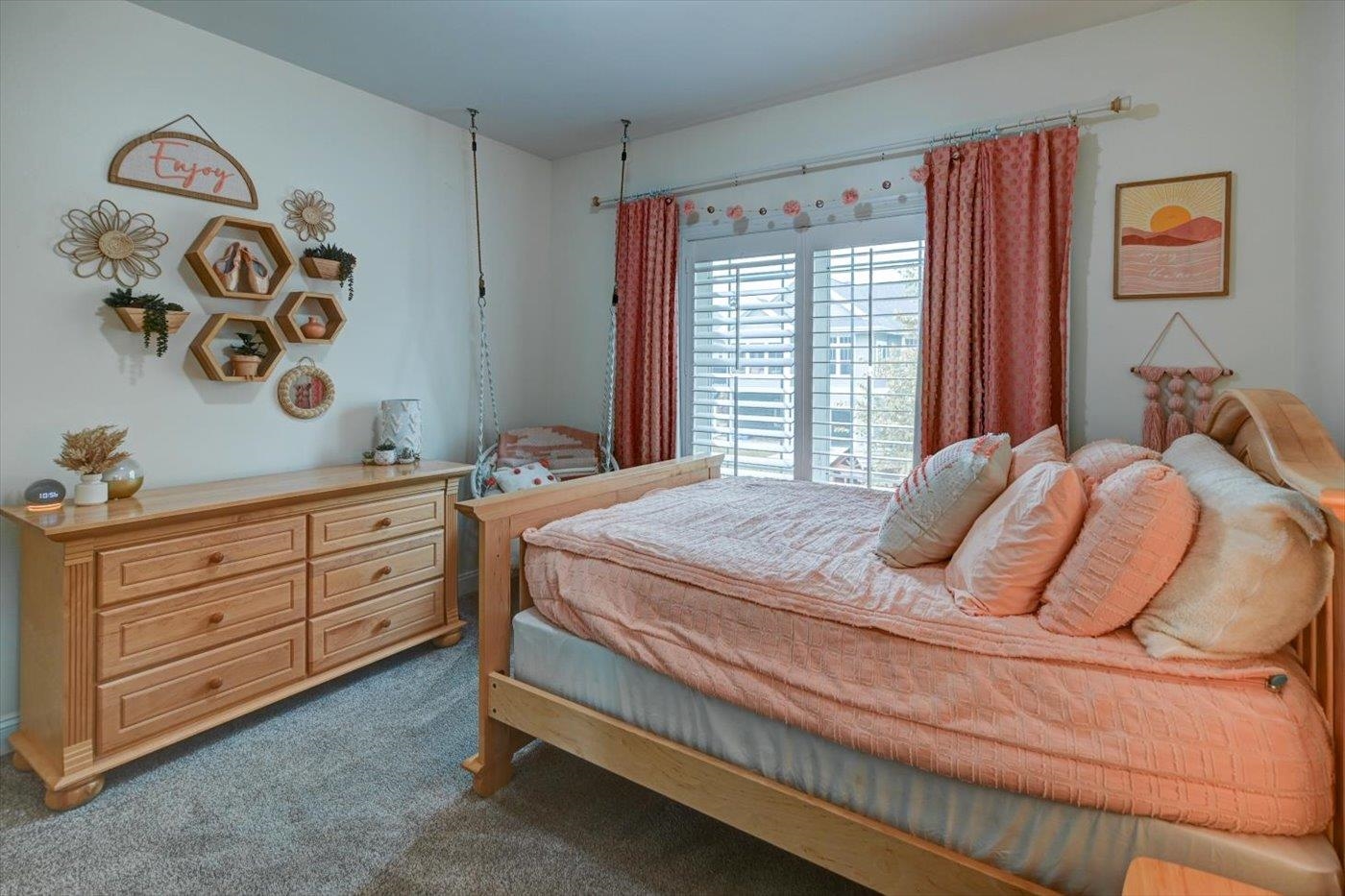 825 Richard Way