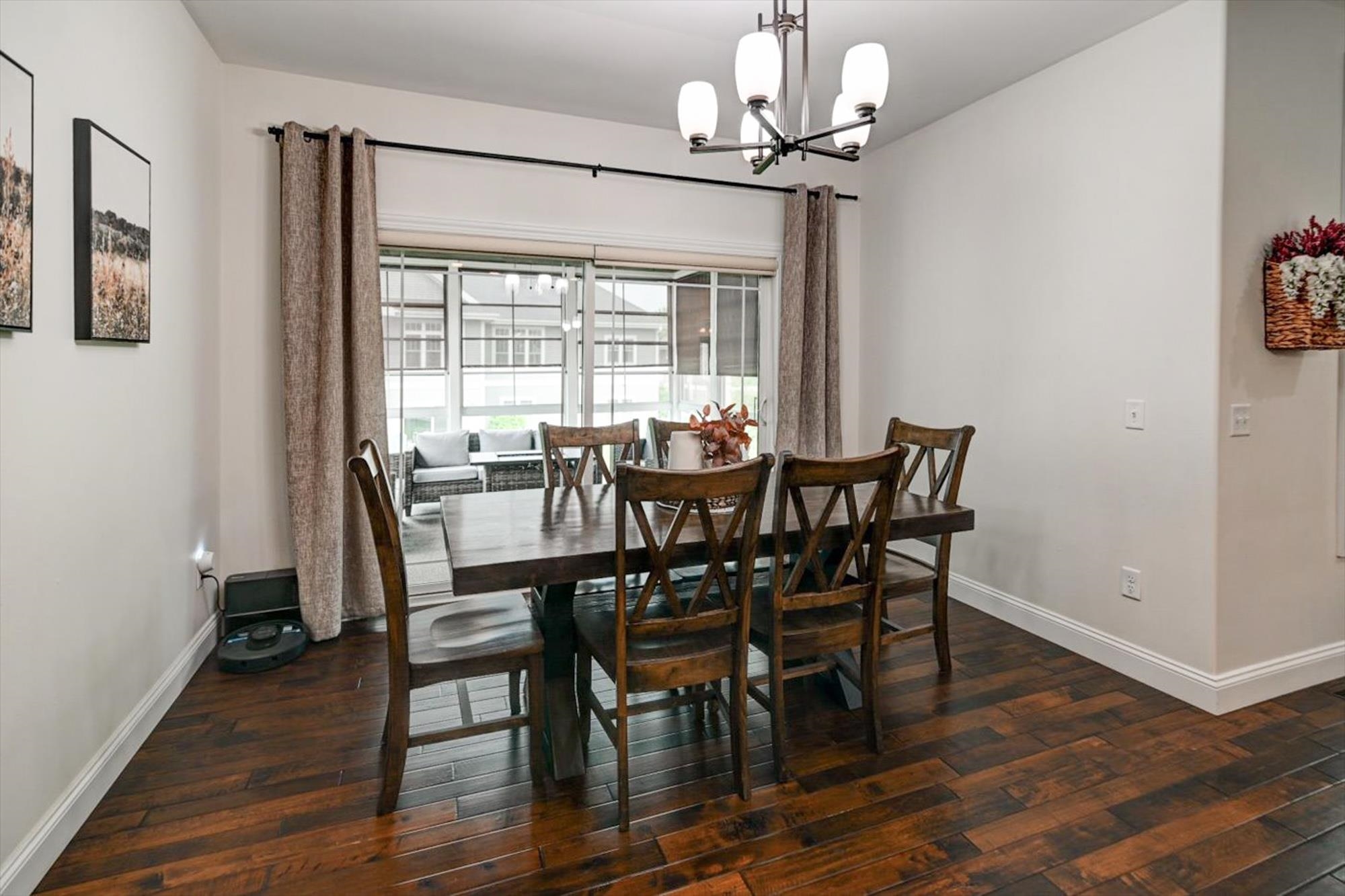 825 Richard Way