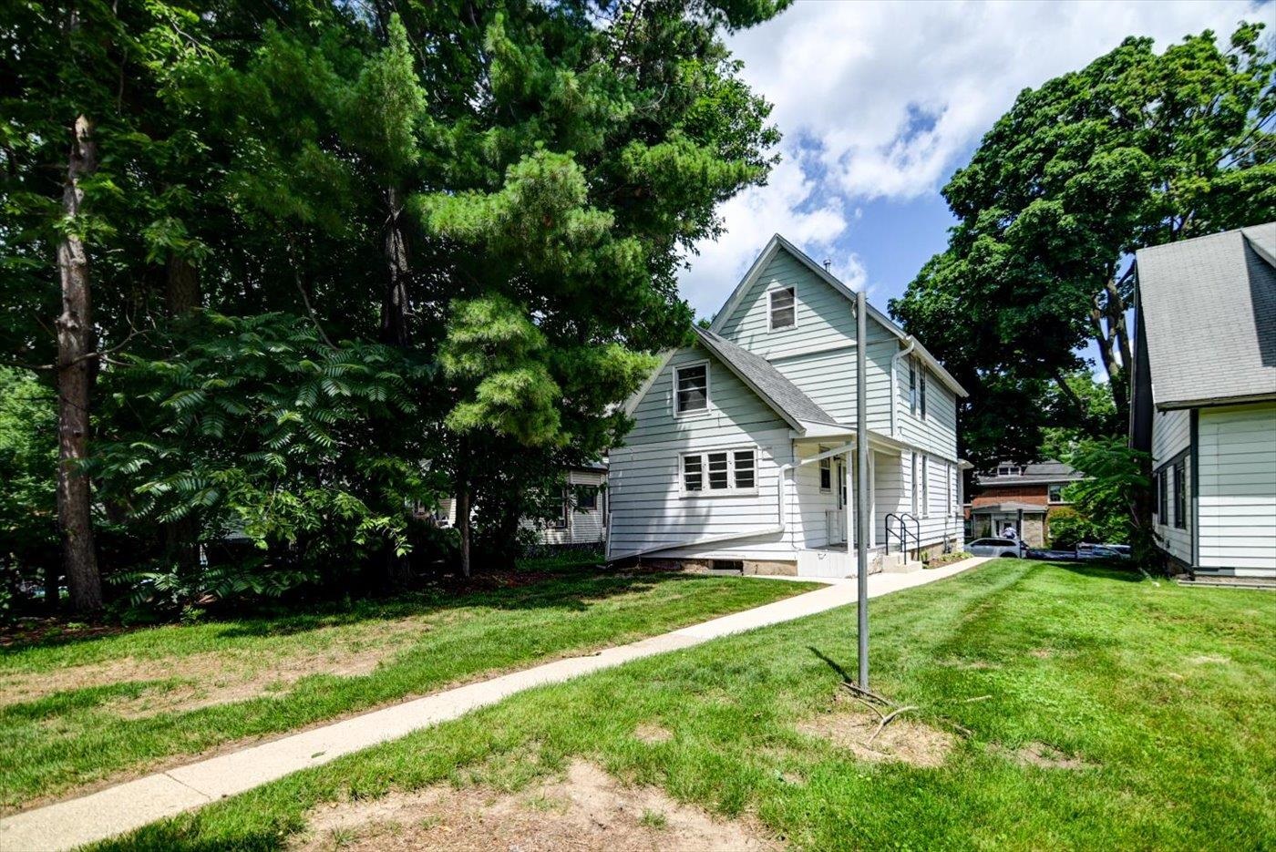 1111 Erin Street