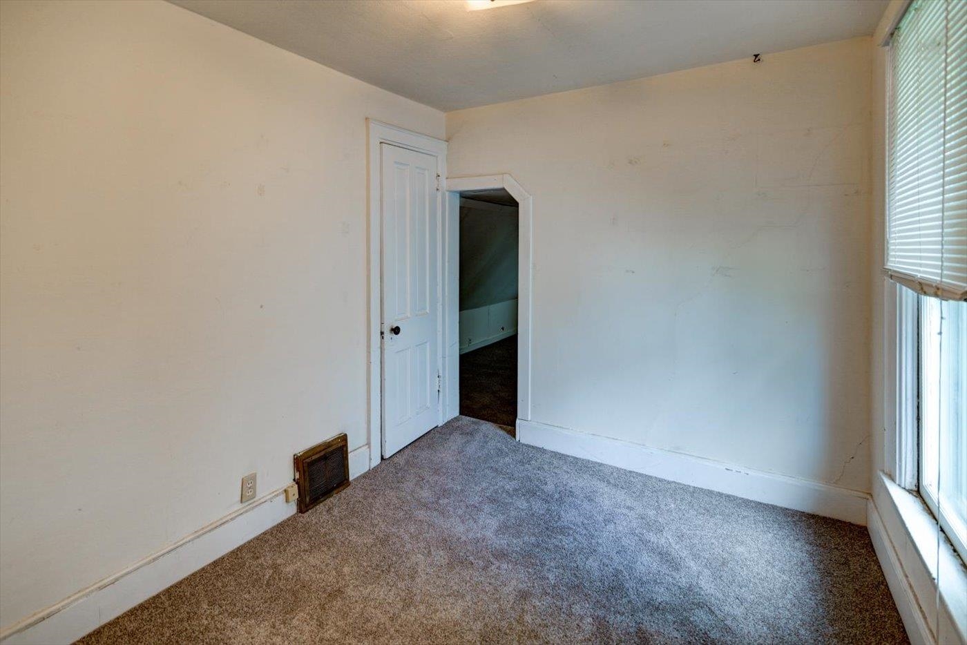 1111 Erin Street