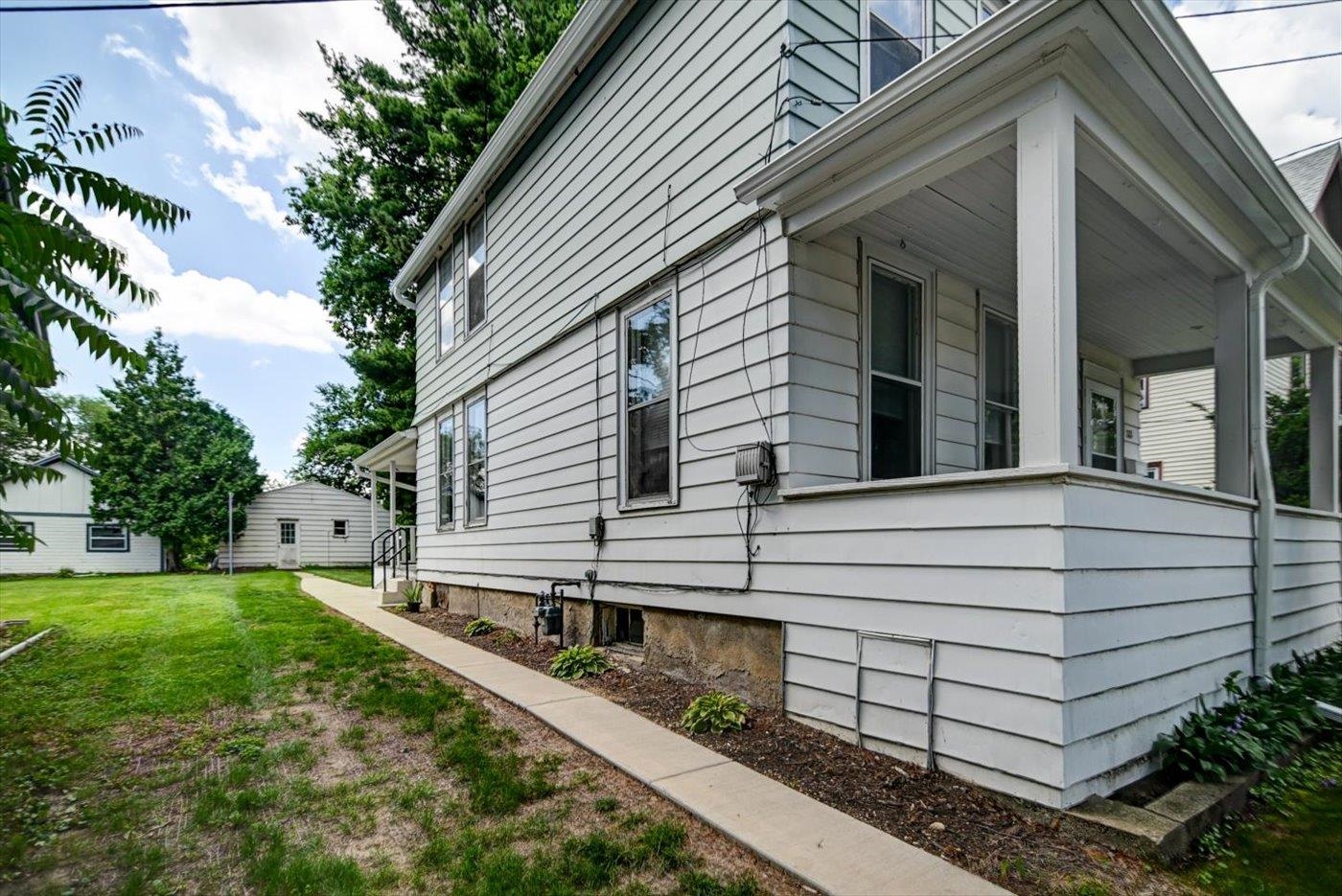 1111 Erin Street