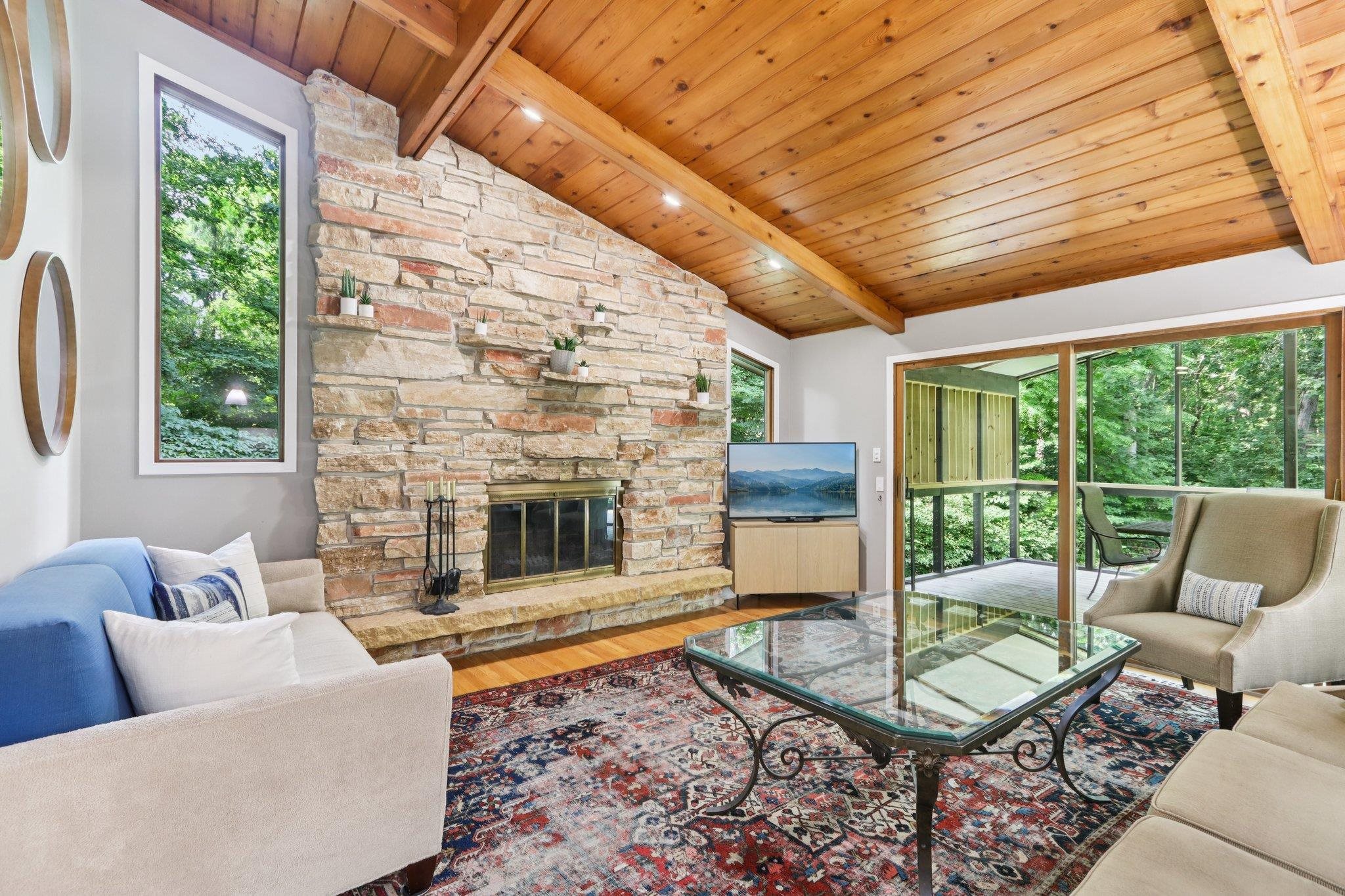 6241 S Highland Avenue