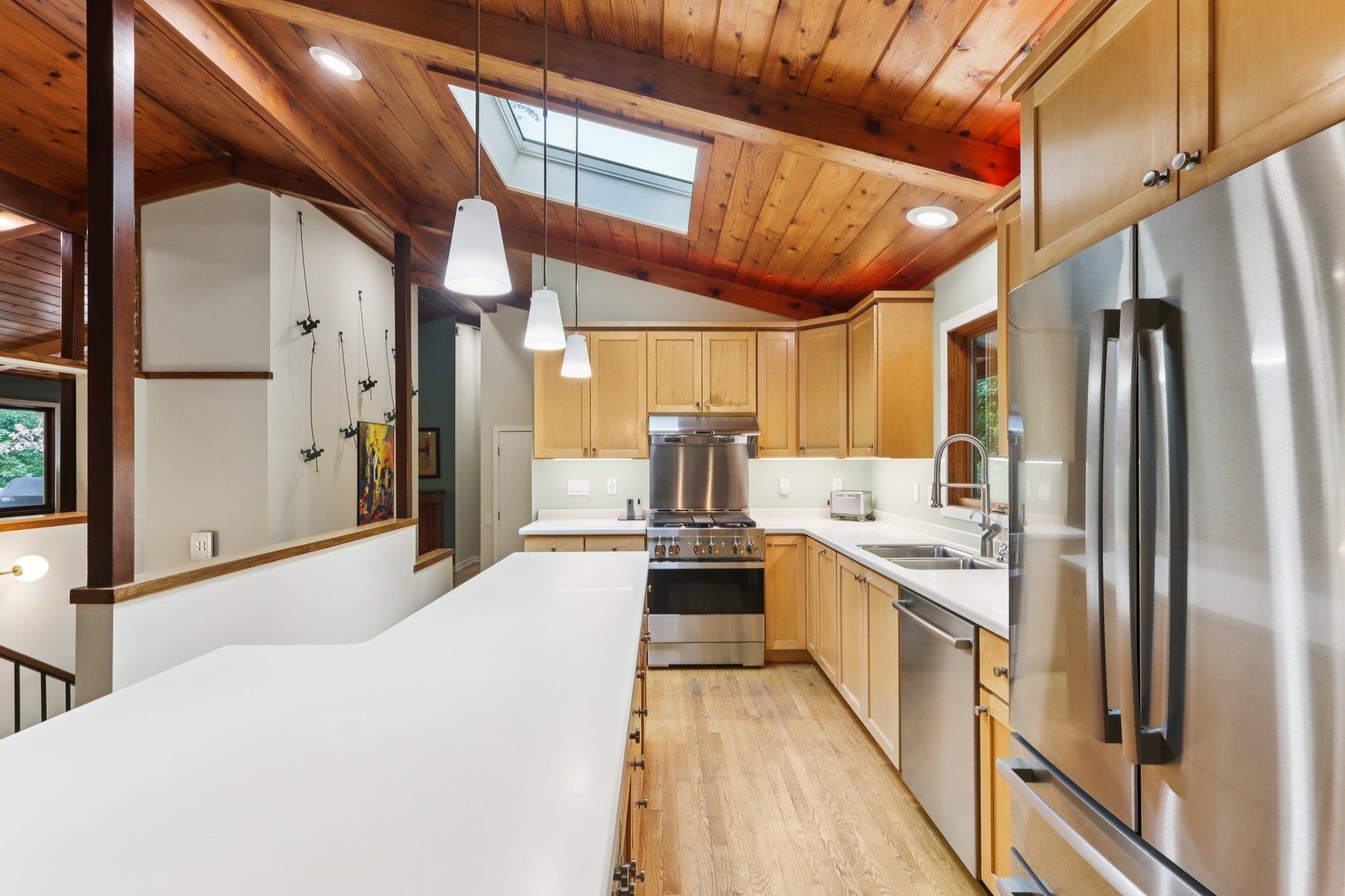 6241 S Highland Avenue