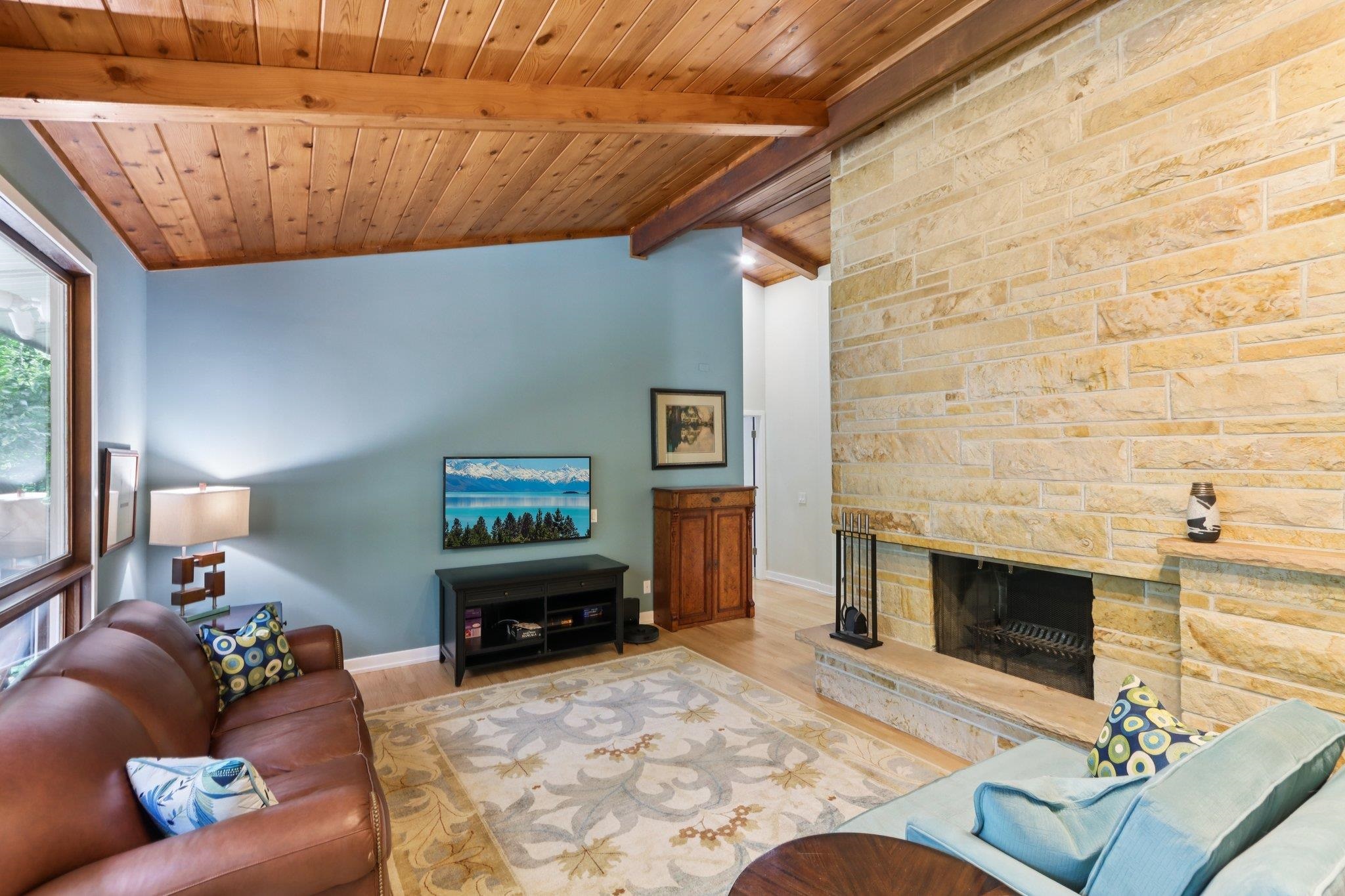 6241 S Highland Avenue