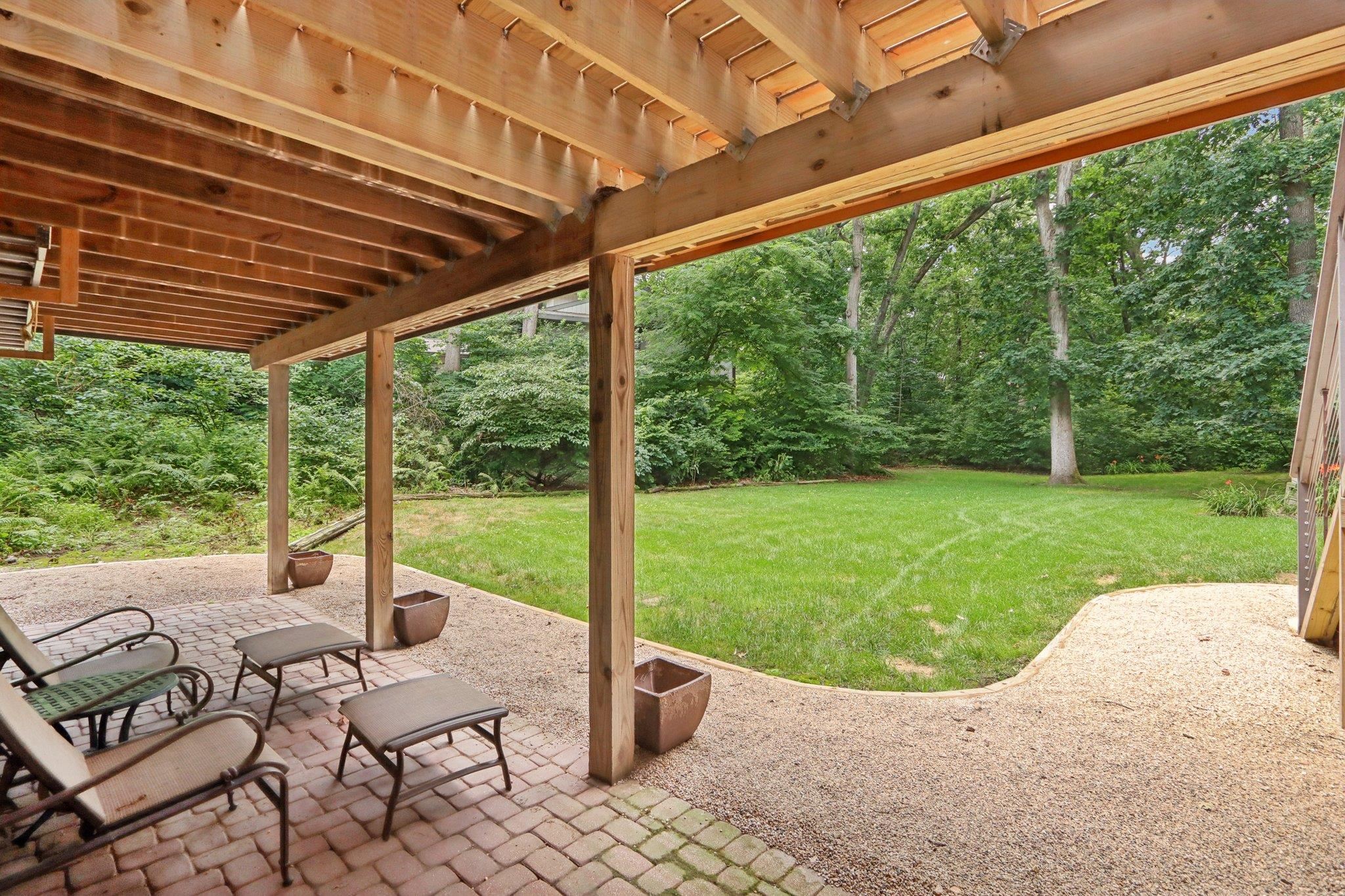 6241 S Highland Avenue