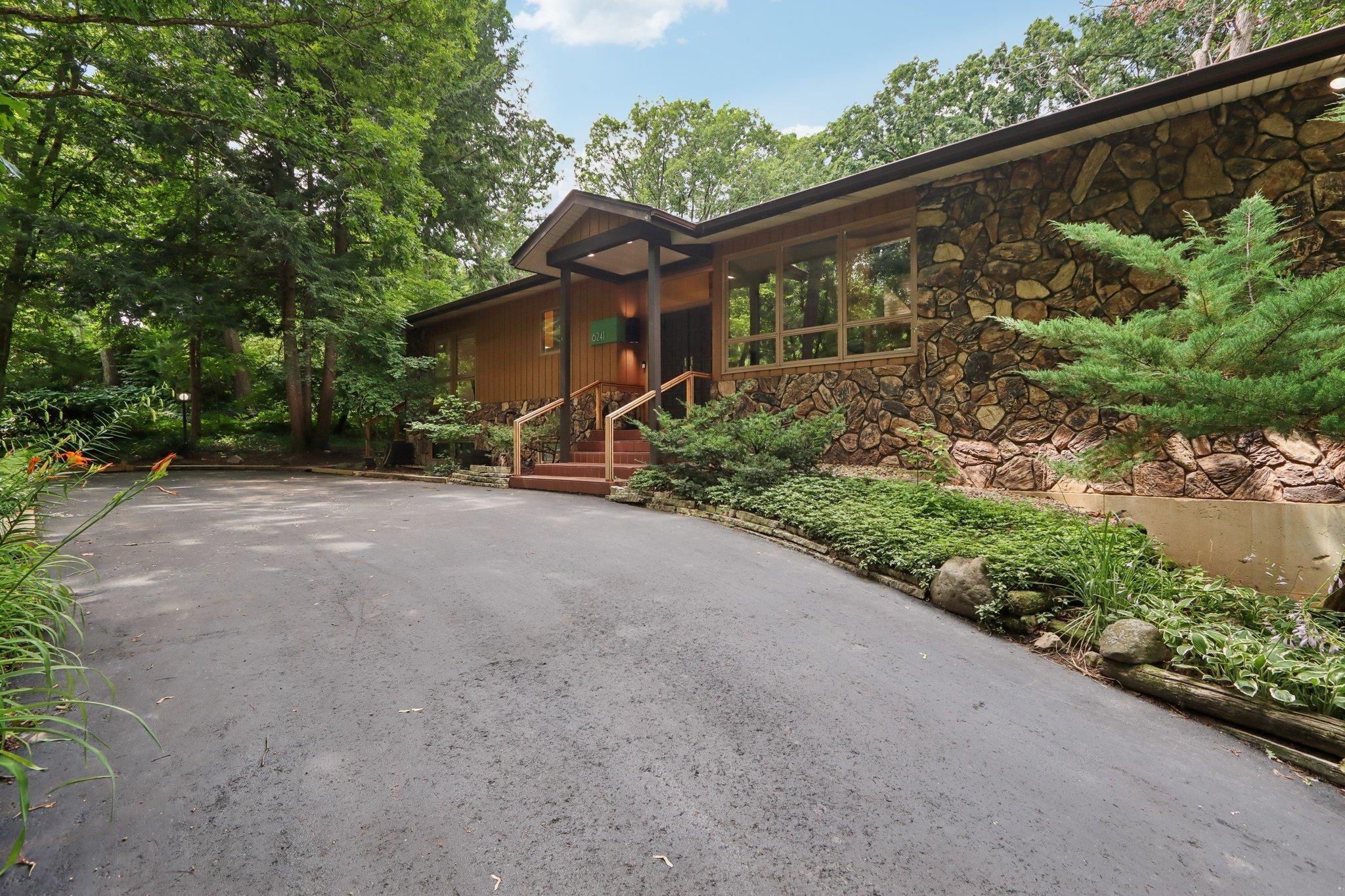 6241 S Highland Avenue