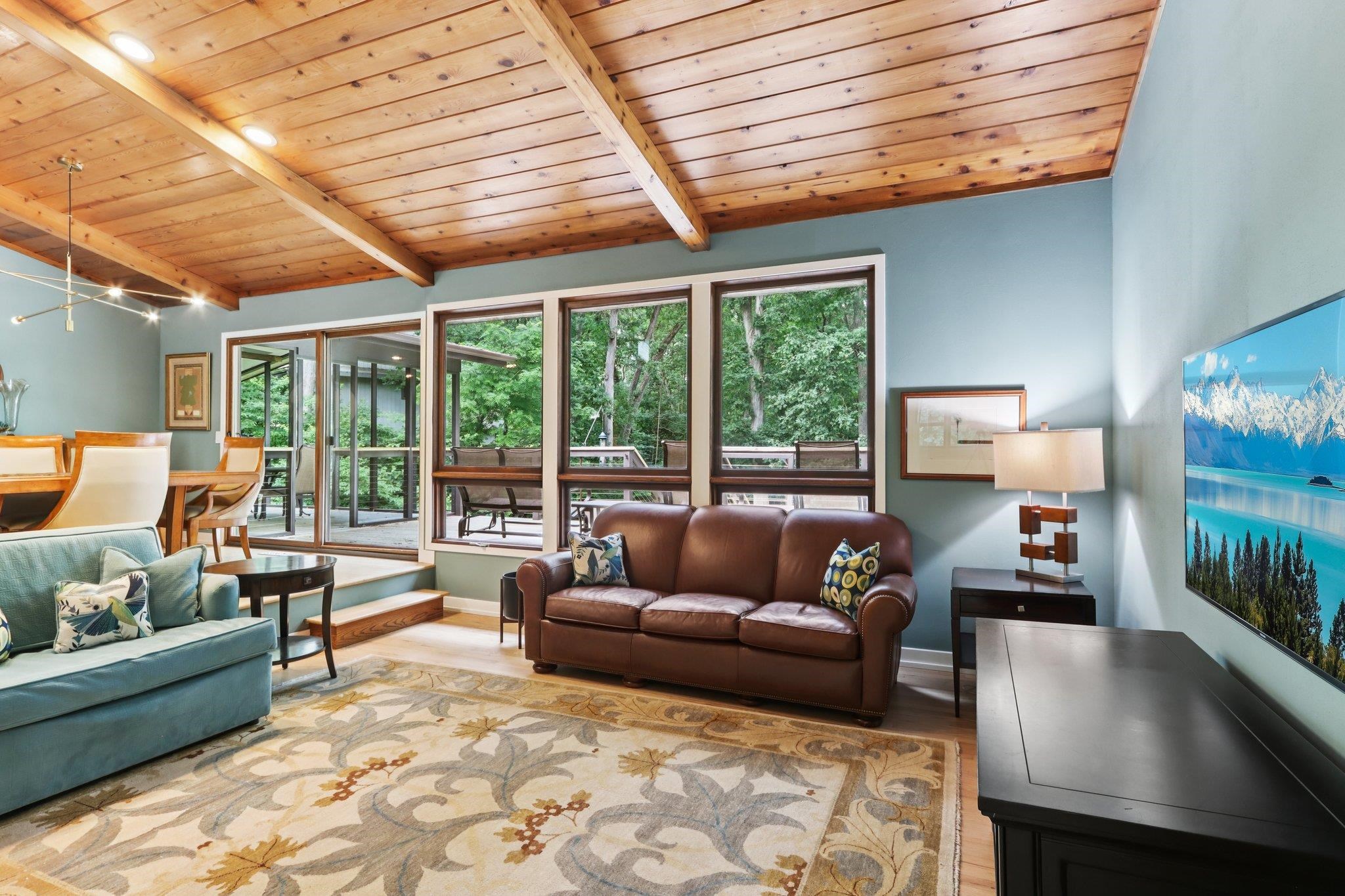 6241 S Highland Avenue