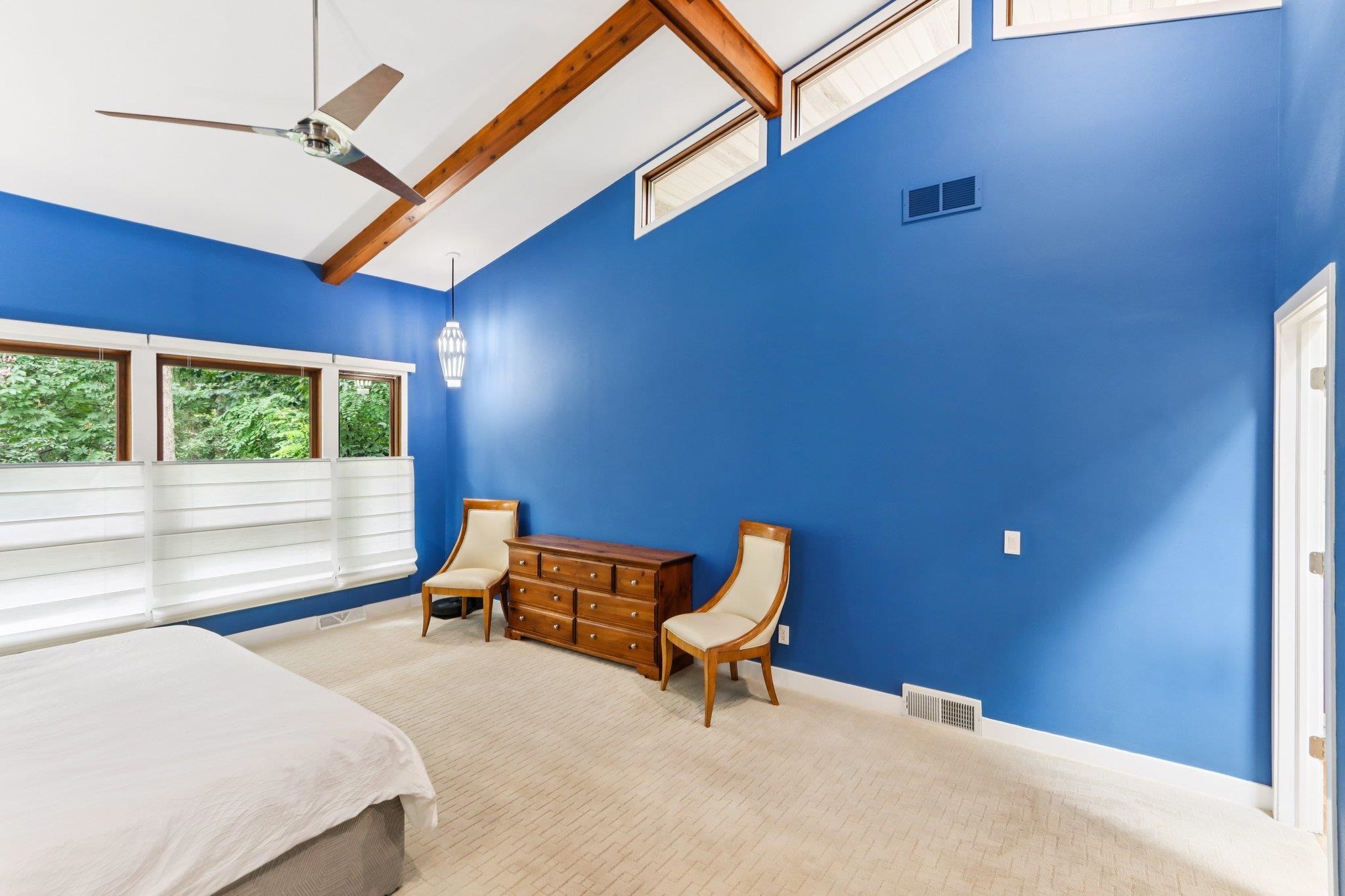 6241 S Highland Avenue