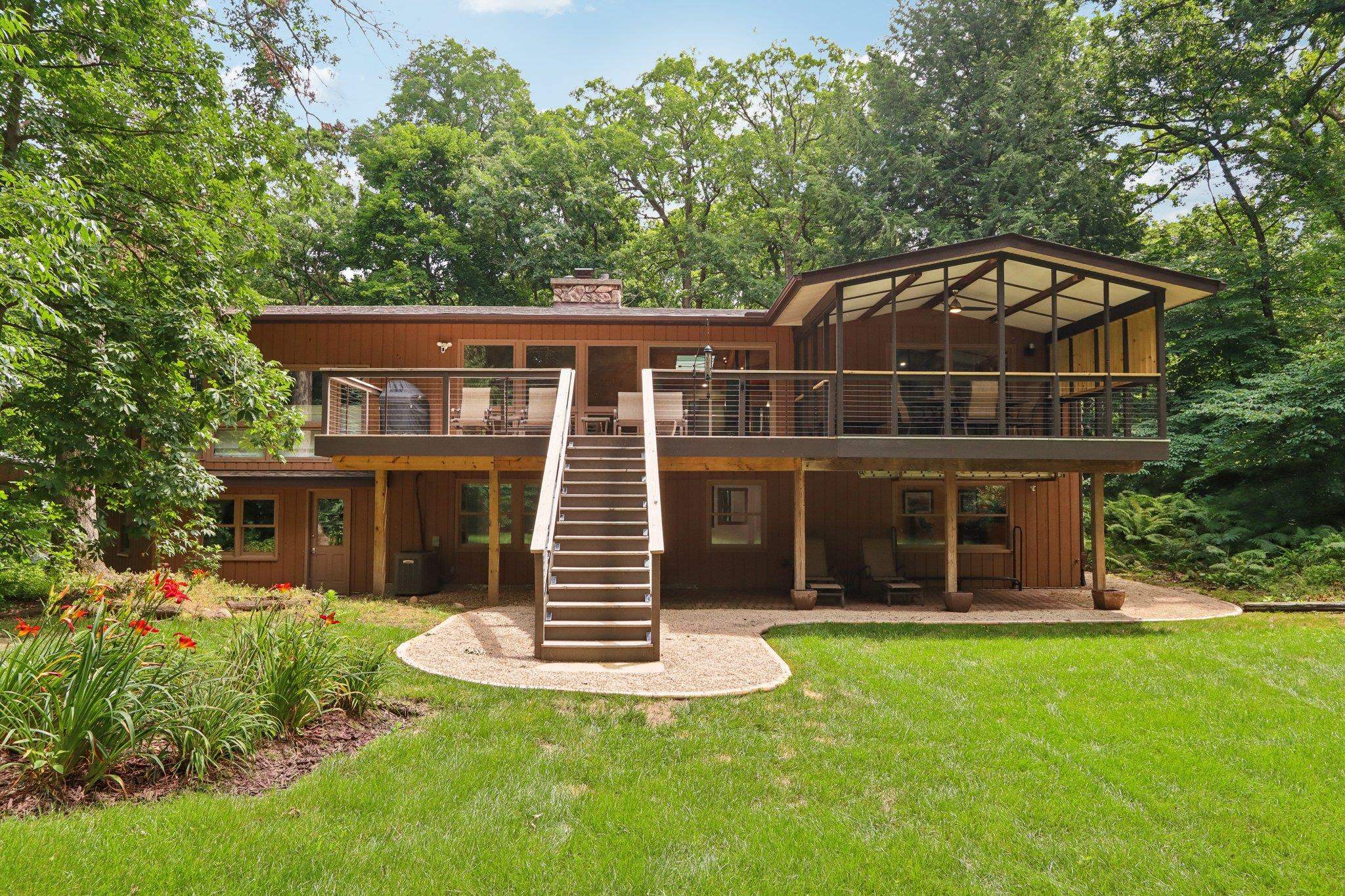 6241 S Highland Avenue