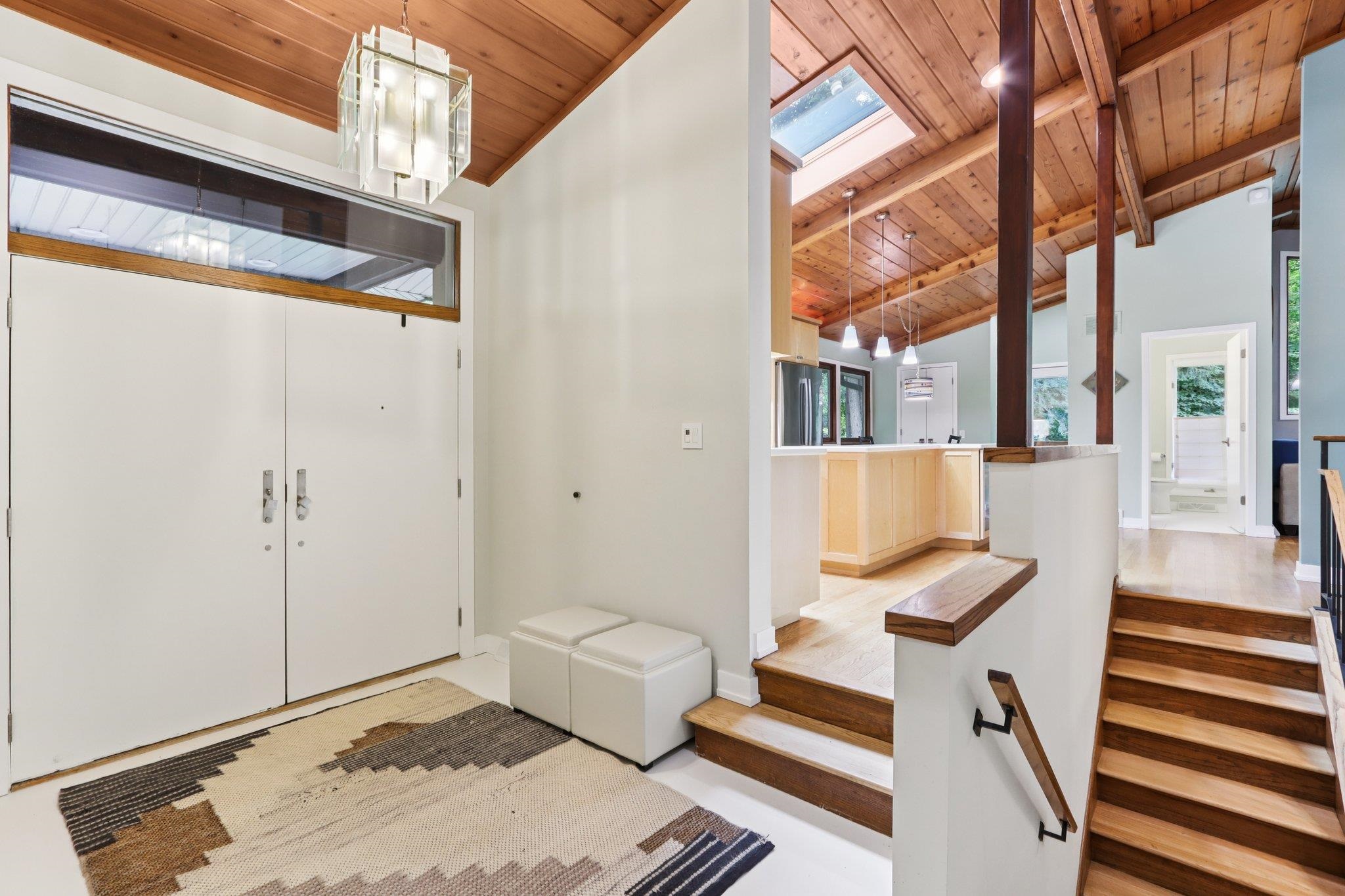 6241 S Highland Avenue