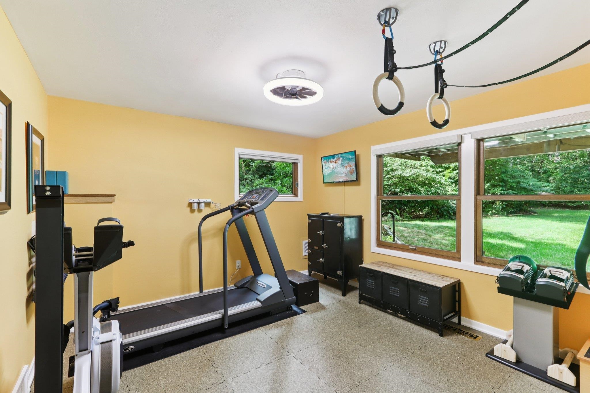 6241 S Highland Avenue