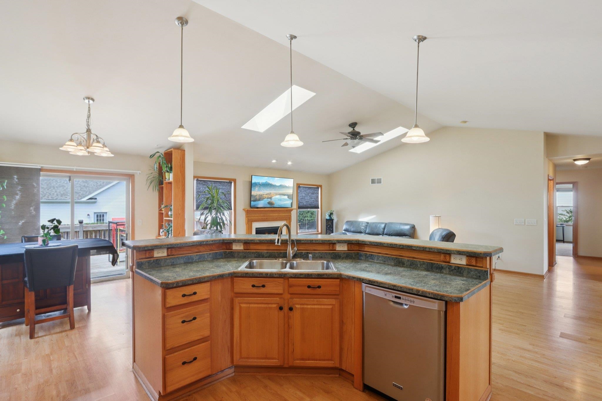 907 Links Drive