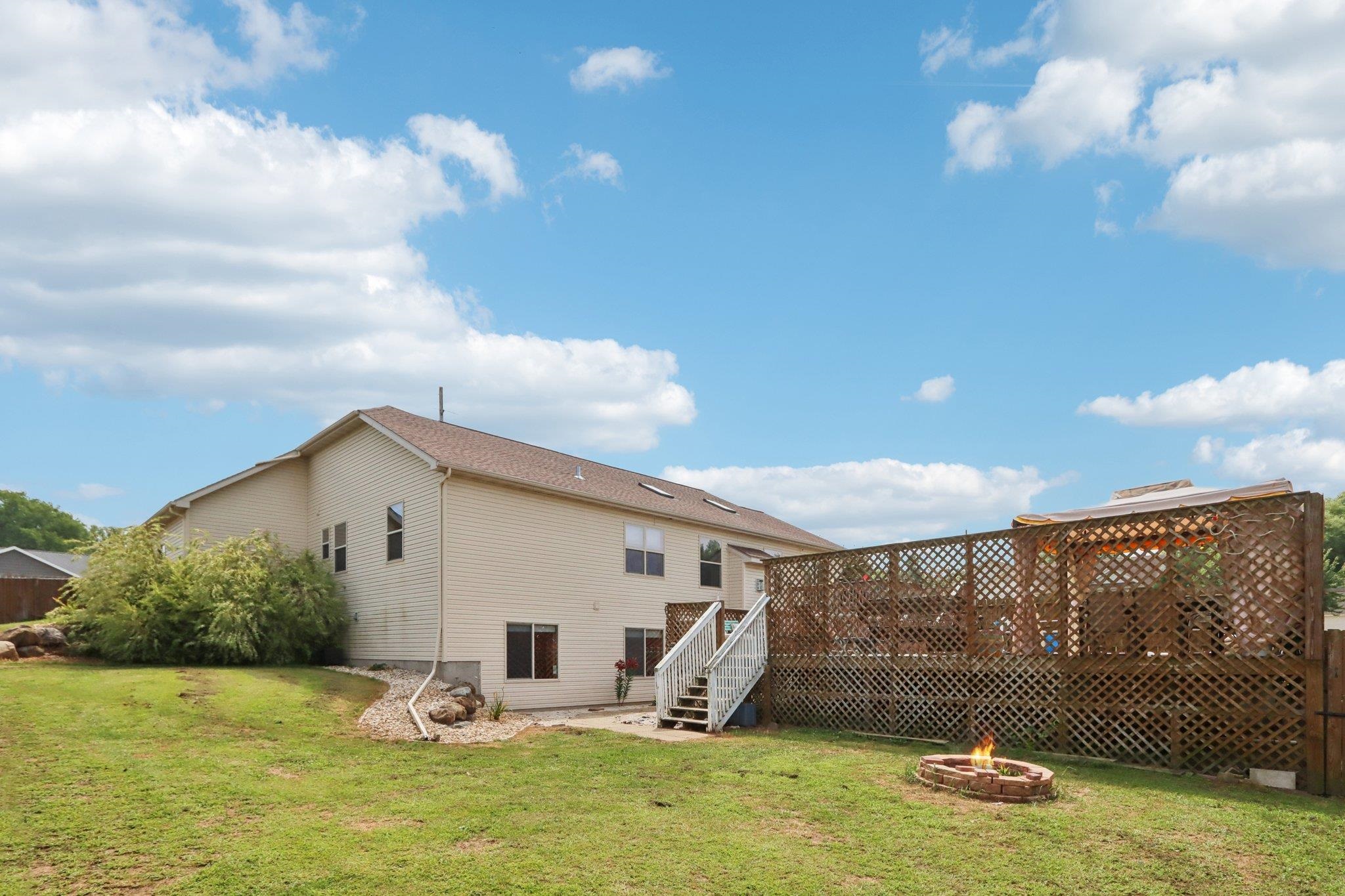 907 Links Drive