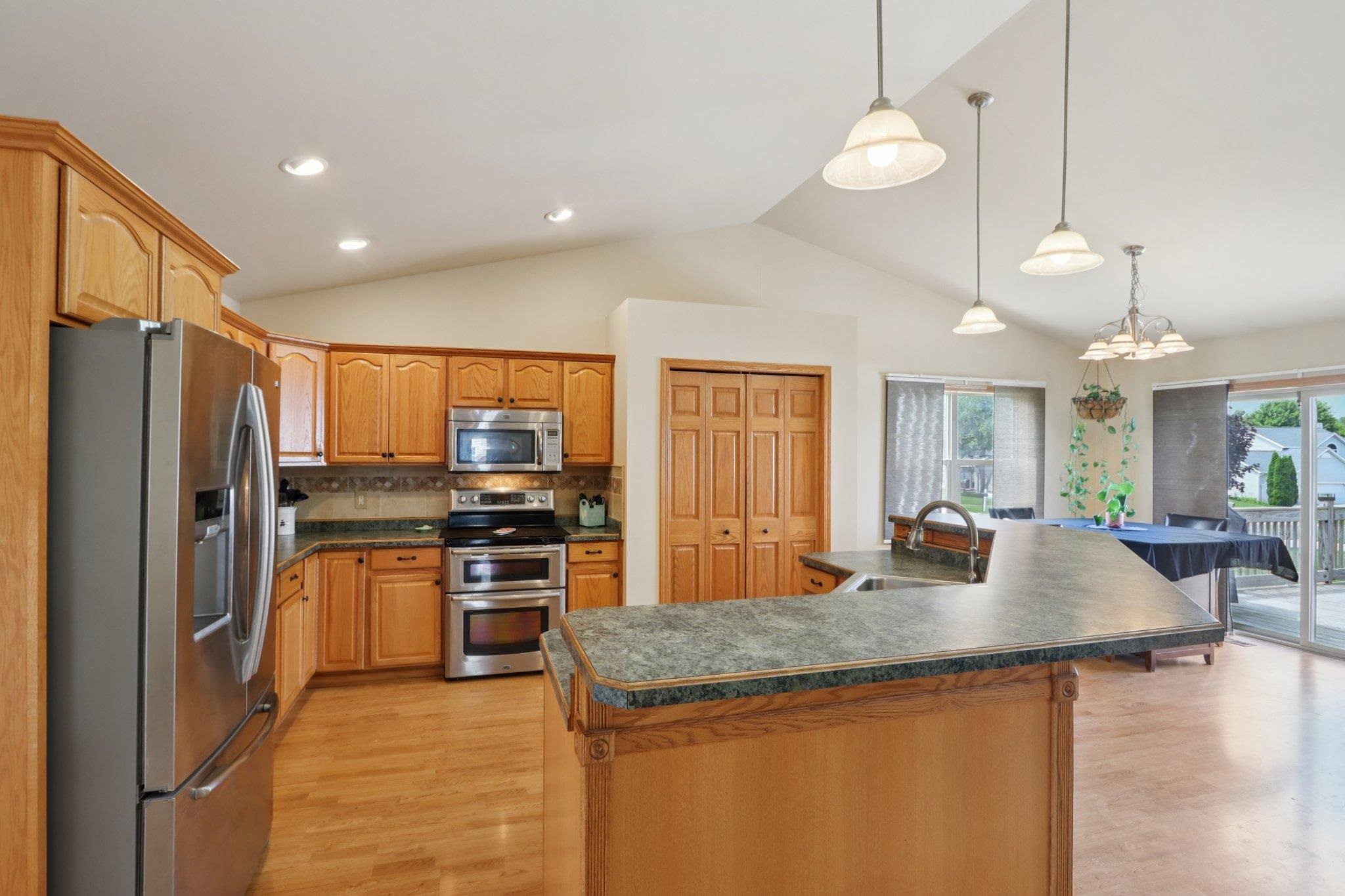 907 Links Drive
