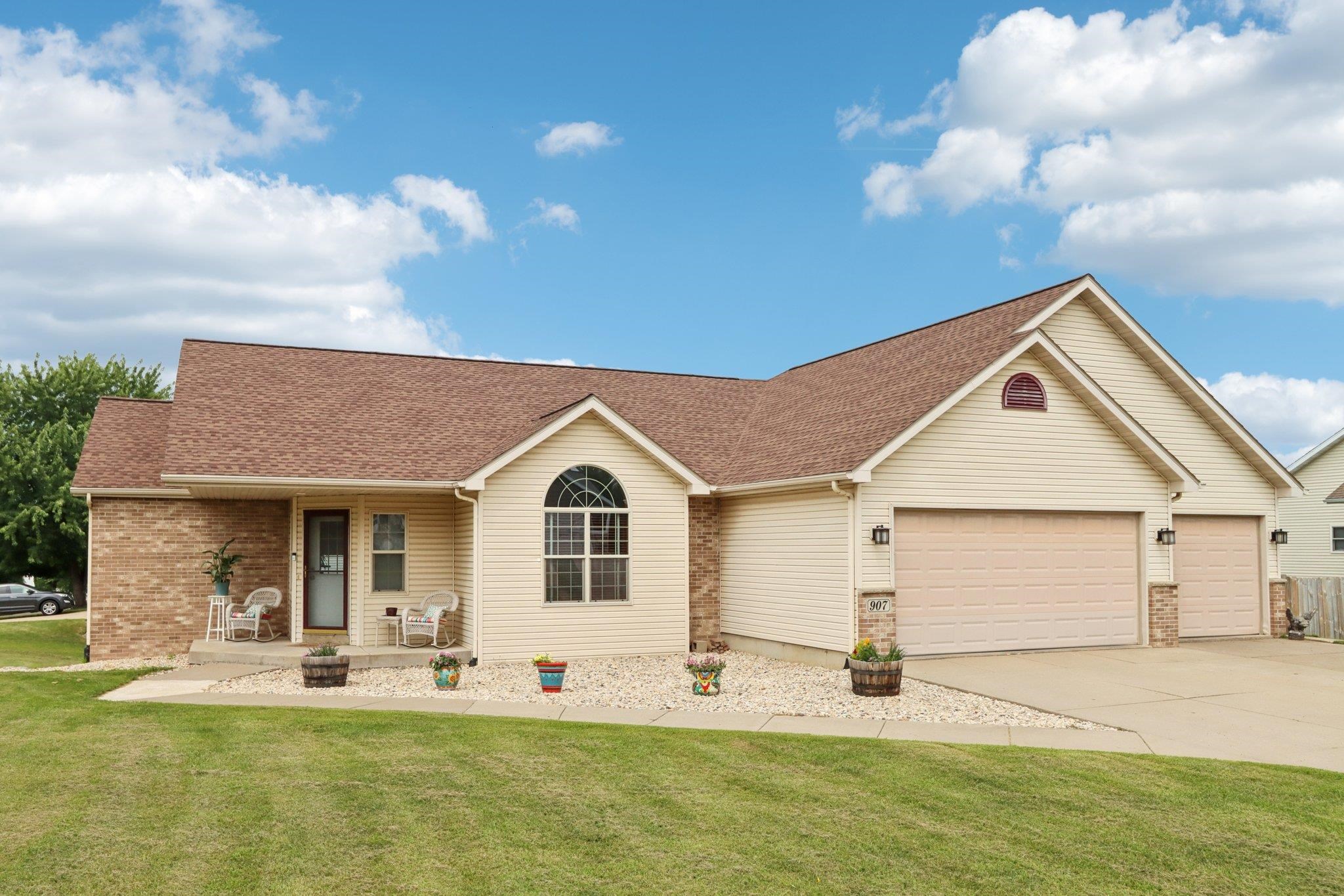 907 Links Drive