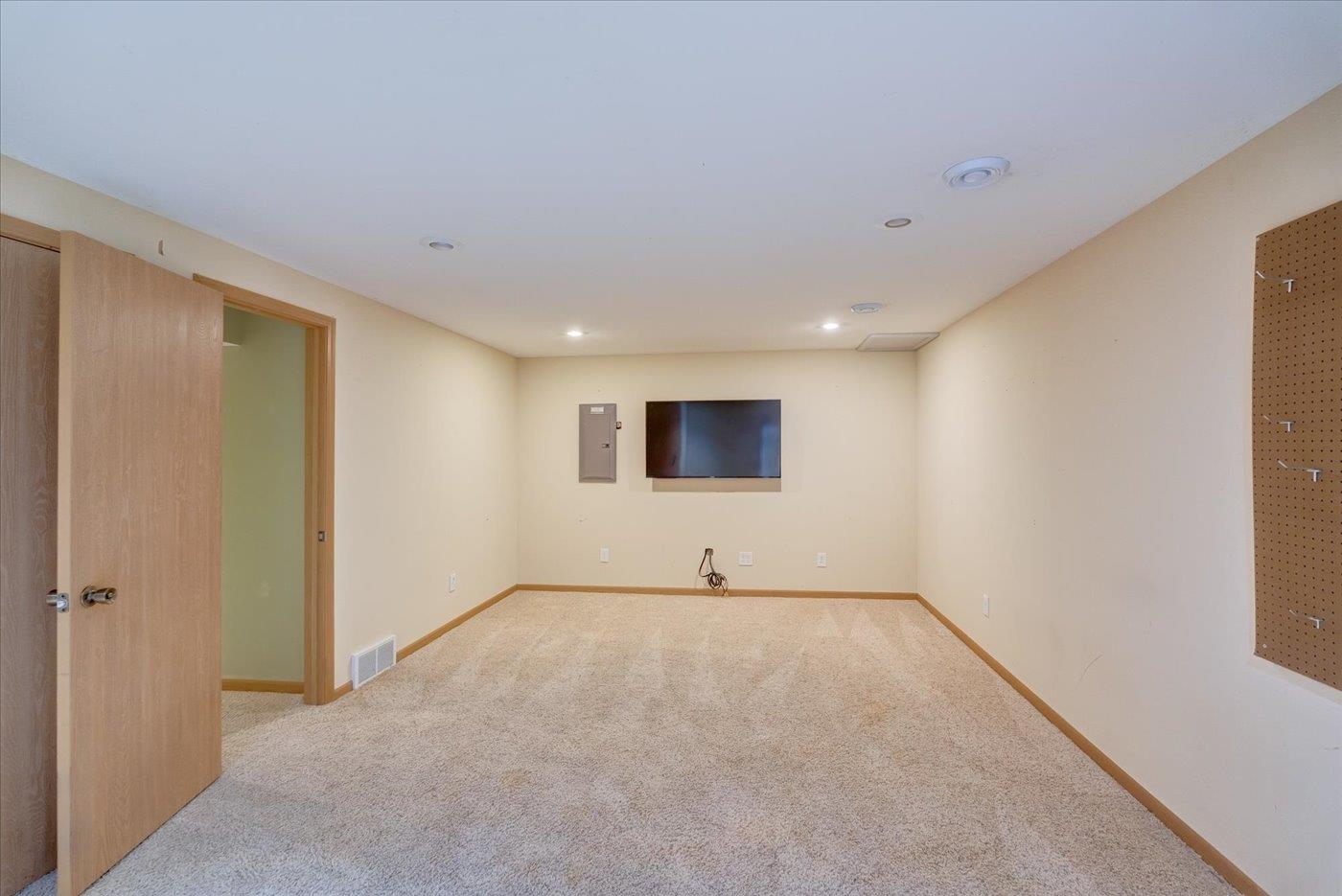 1406 Dewberry Drive