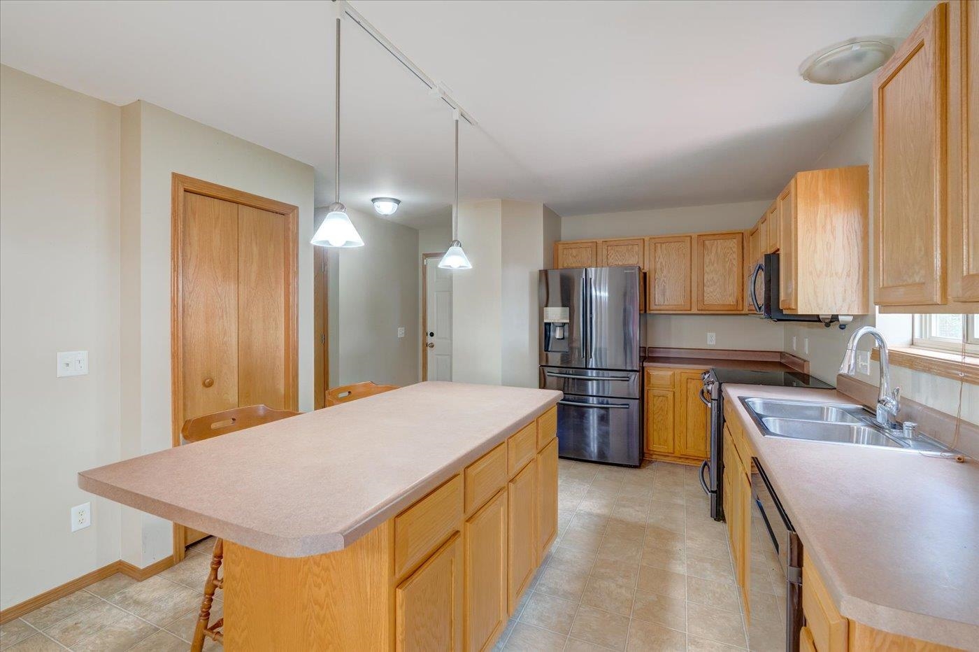 1406 Dewberry Drive