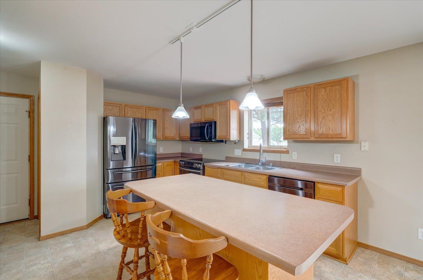 1406 Dewberry Drive